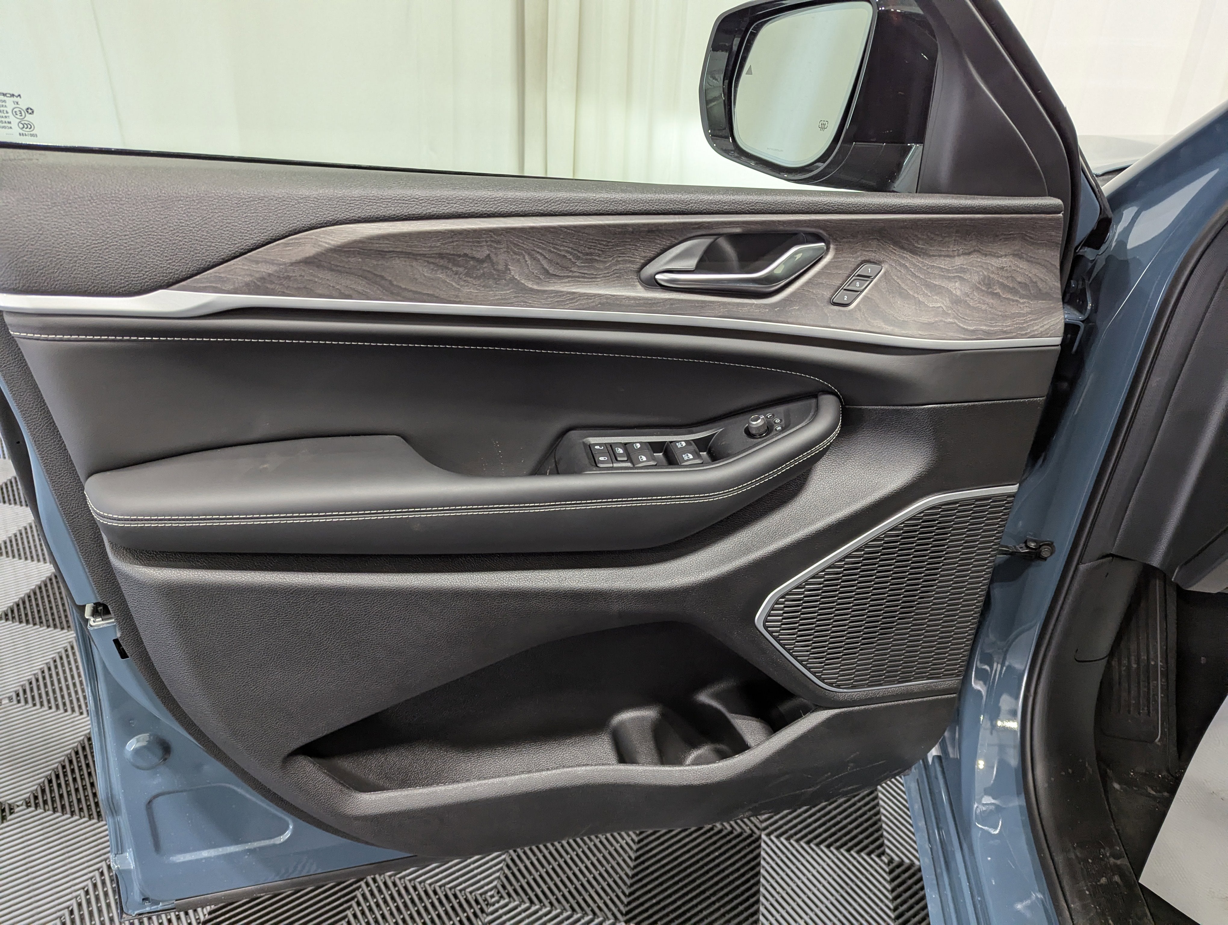 2026 Jeep Grand Cherokee GRAND CHEROKEE L LIMITED RESERVE 4X4