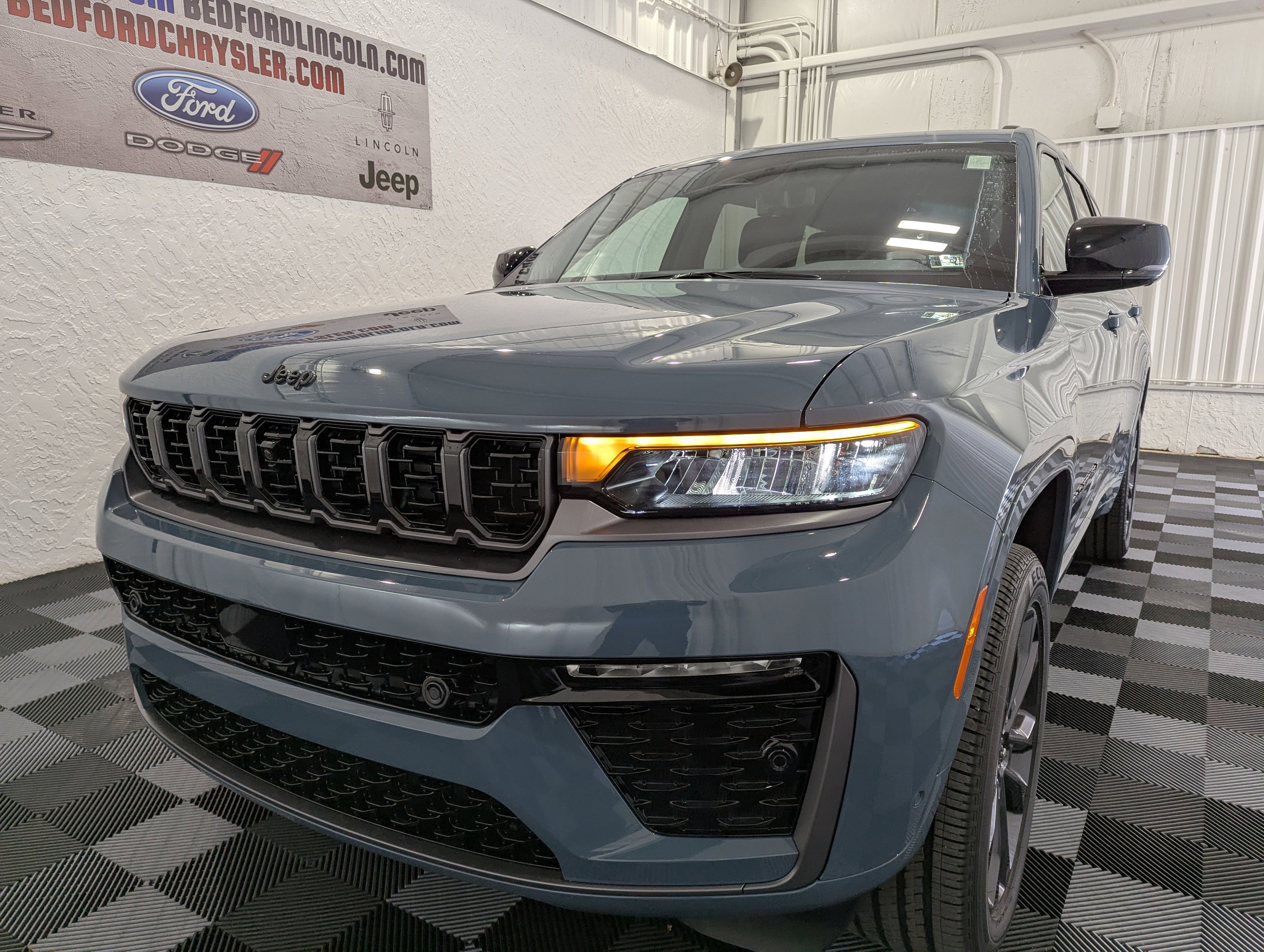 2026 Jeep Grand Cherokee GRAND CHEROKEE L LIMITED RESERVE 4X4