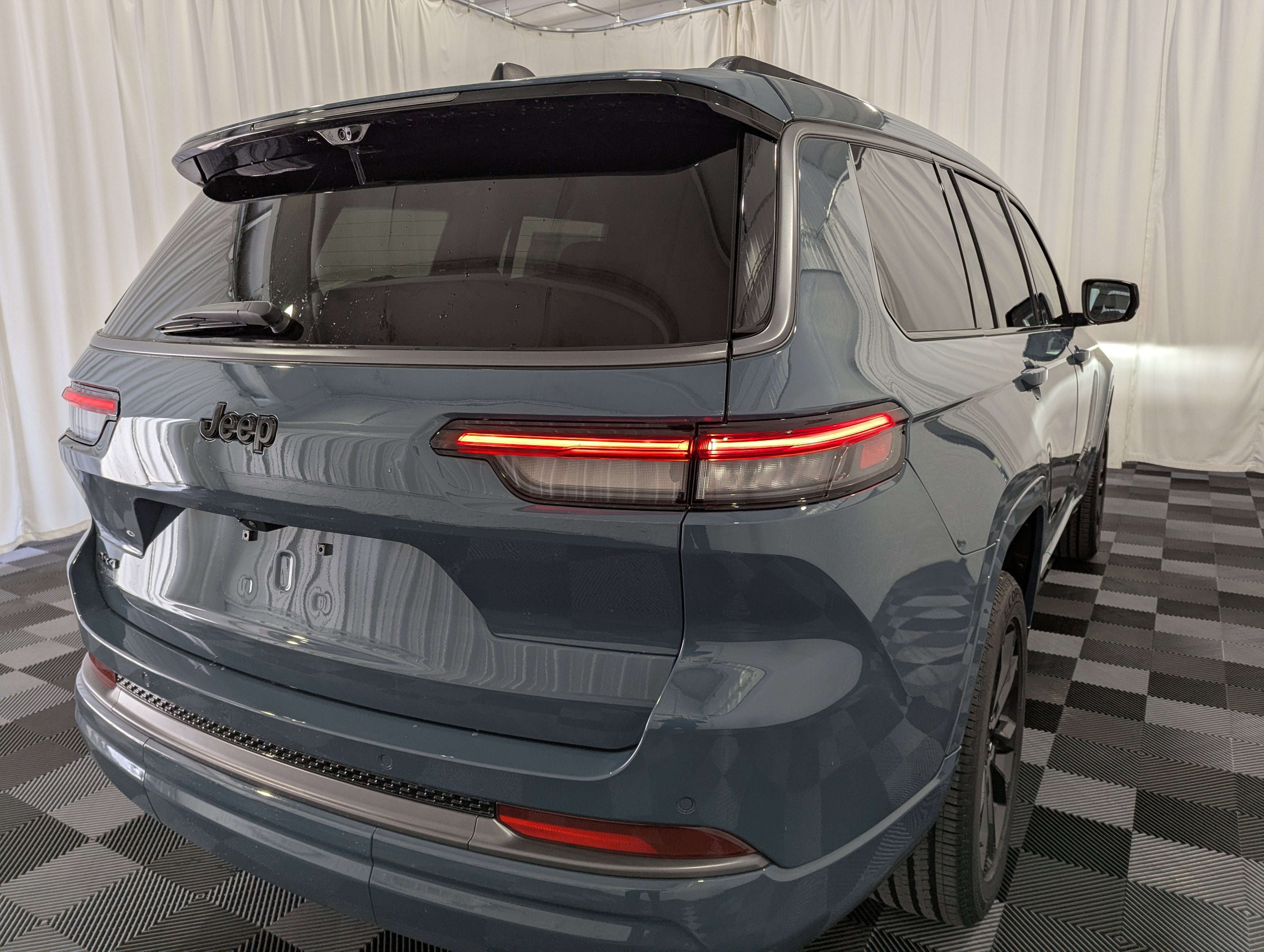 2026 Jeep Grand Cherokee GRAND CHEROKEE L LIMITED RESERVE 4X4