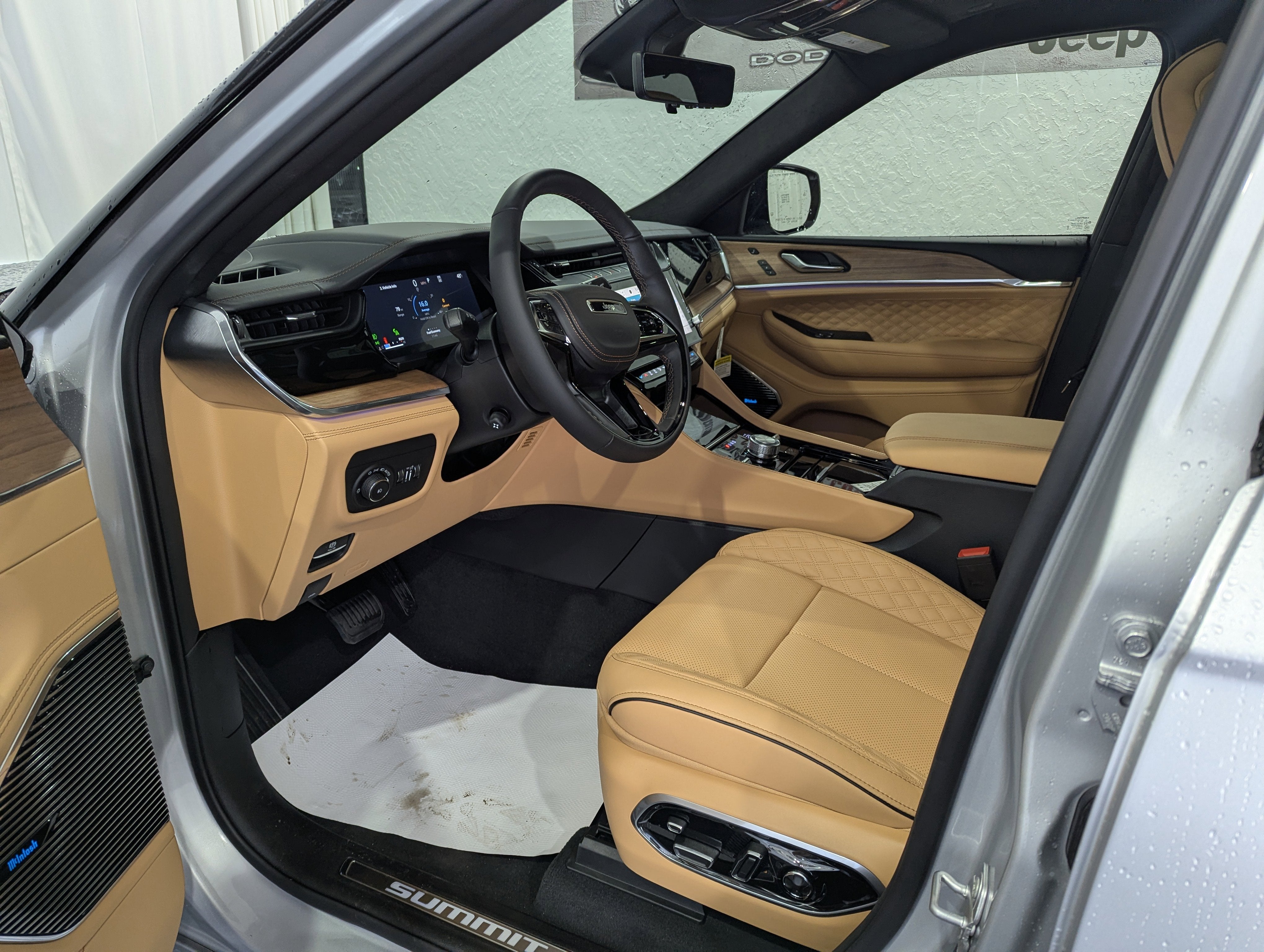 2026 Jeep Grand Cherokee GRAND CHEROKEE L SUMMIT 4X4