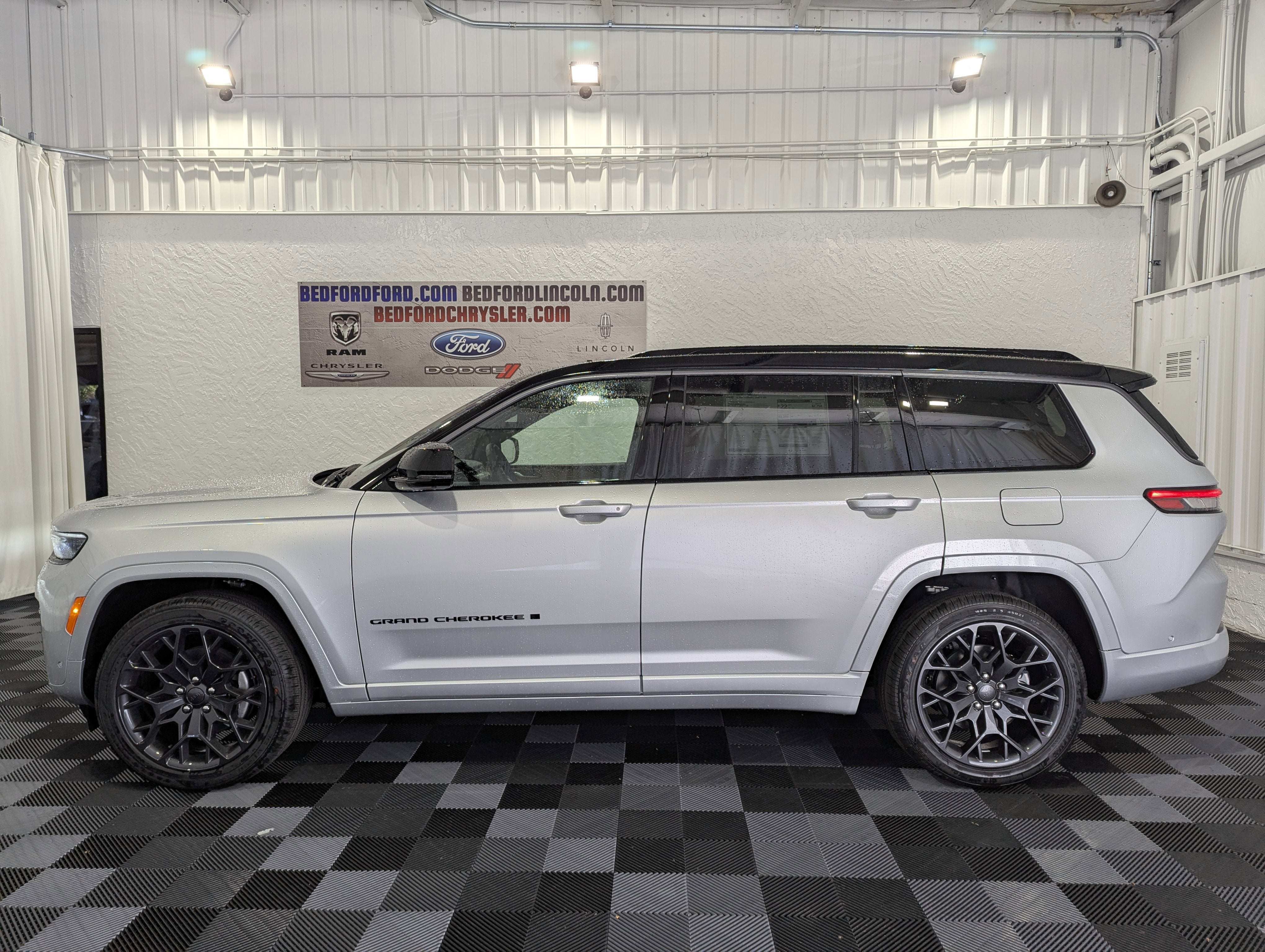 2026 Jeep Grand Cherokee GRAND CHEROKEE L SUMMIT 4X4