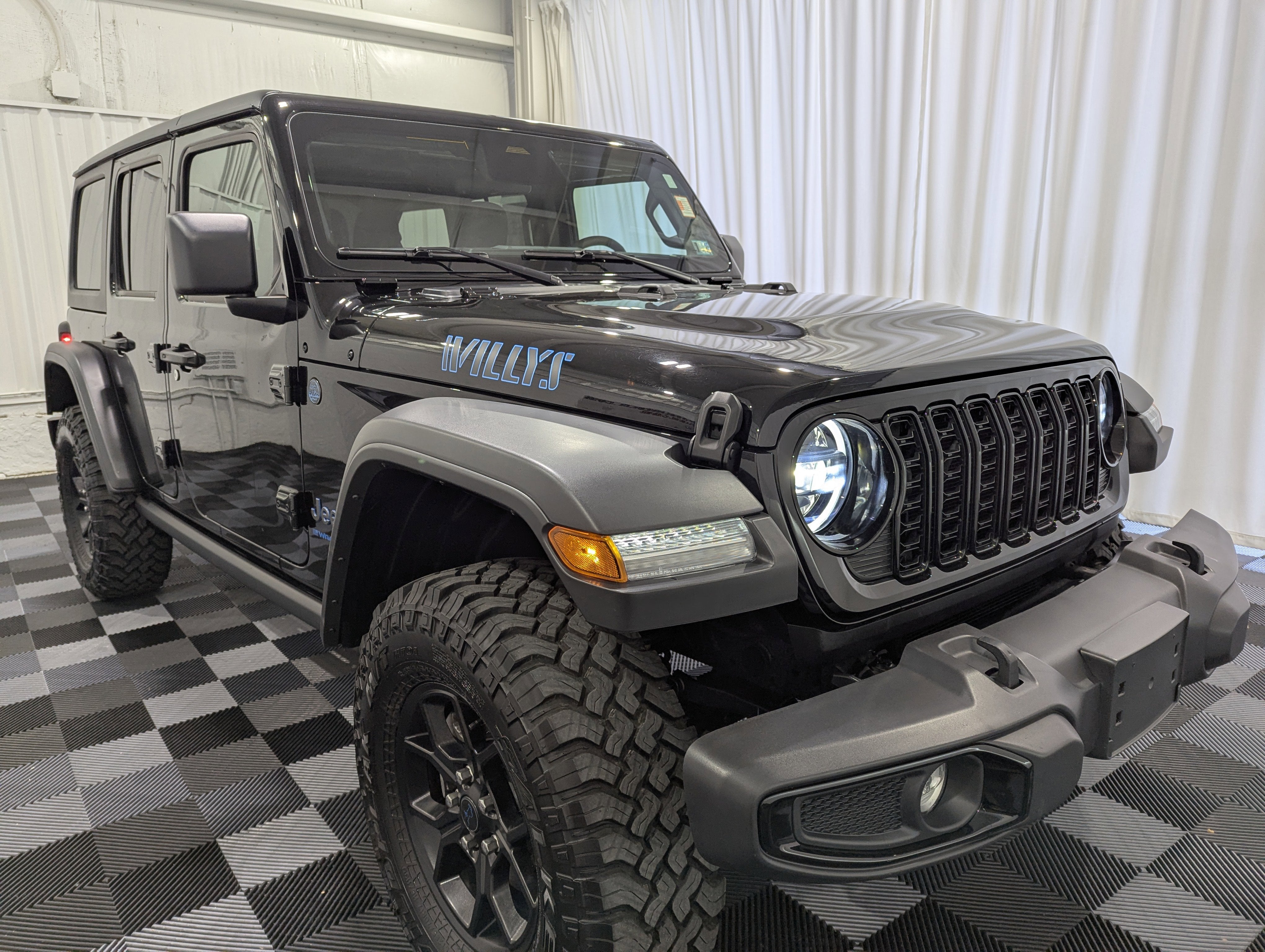 2025 Jeep Wrangler 4xe Willys 4xe
