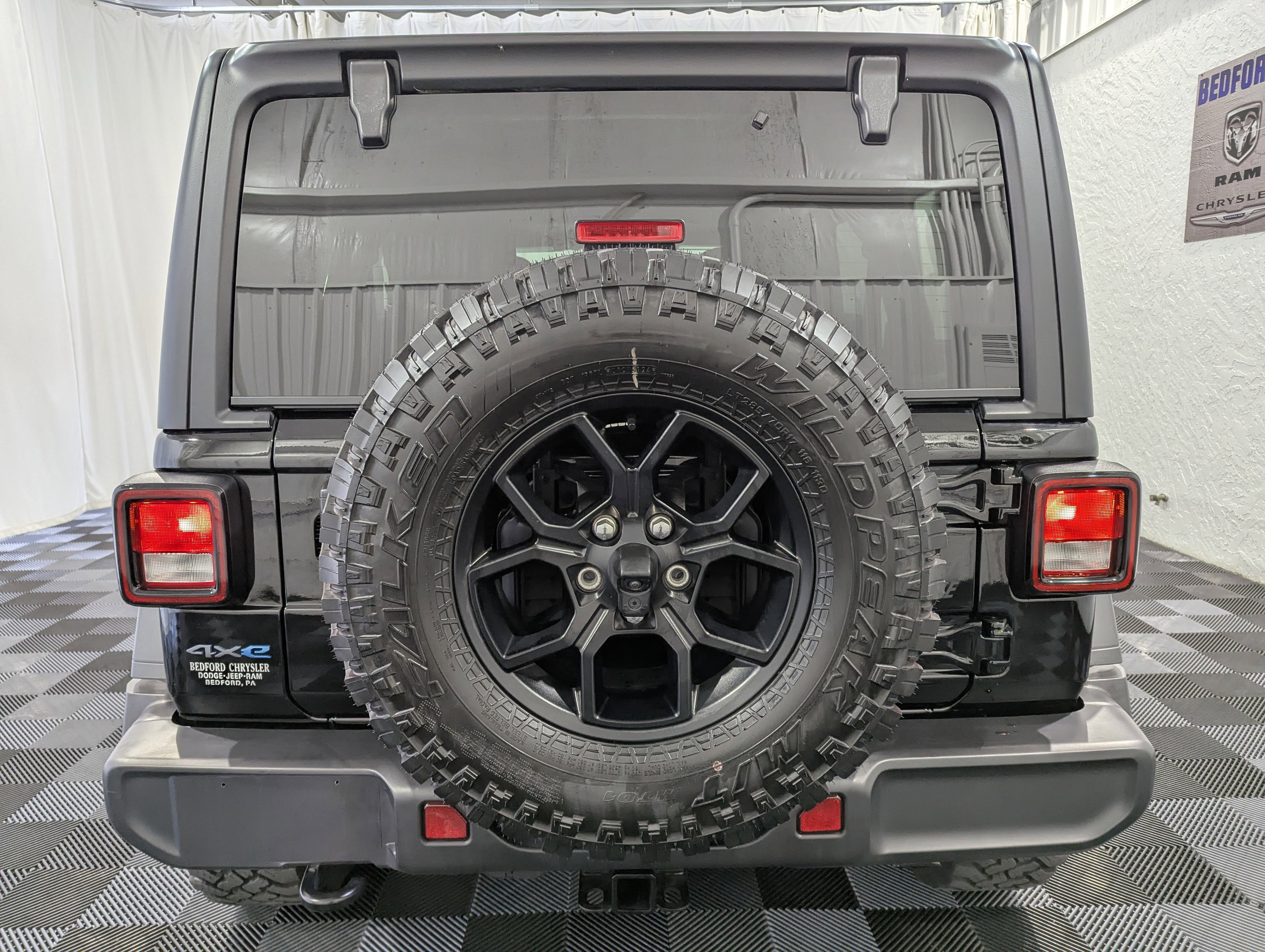 2025 Jeep Wrangler 4xe Willys 4xe