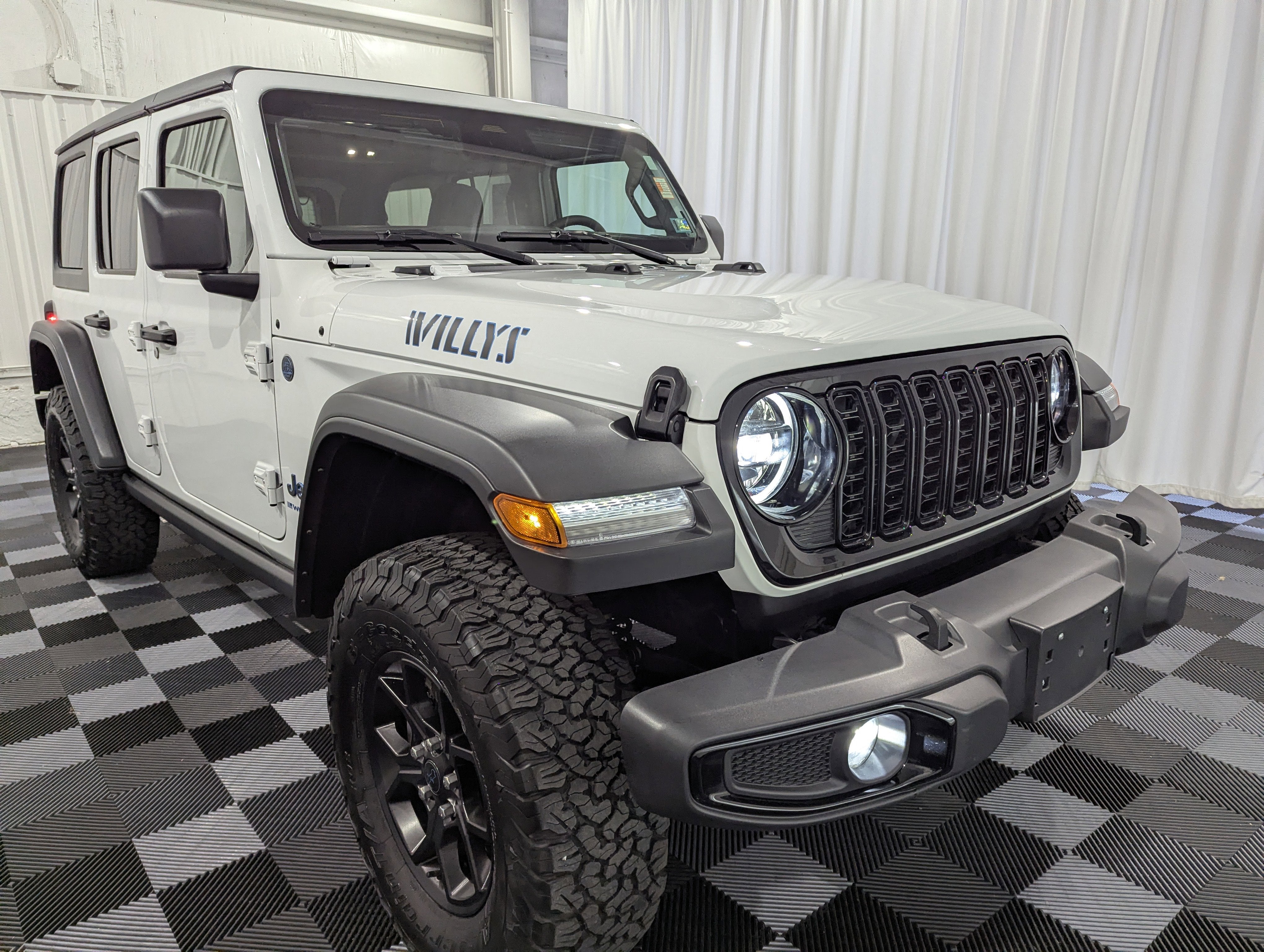 2025 Jeep Wrangler 4xe Willys 4xe