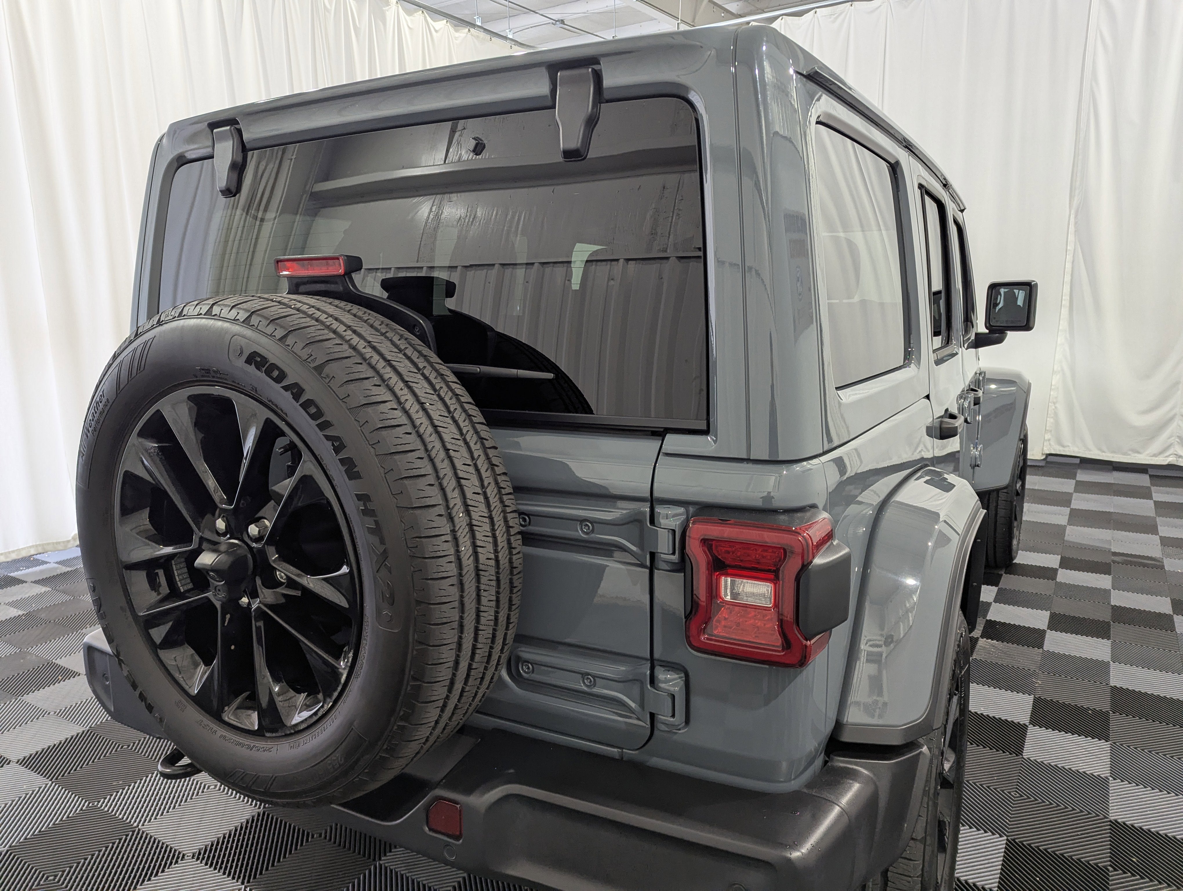 2025 Jeep Wrangler 4xe Sahara 4xe