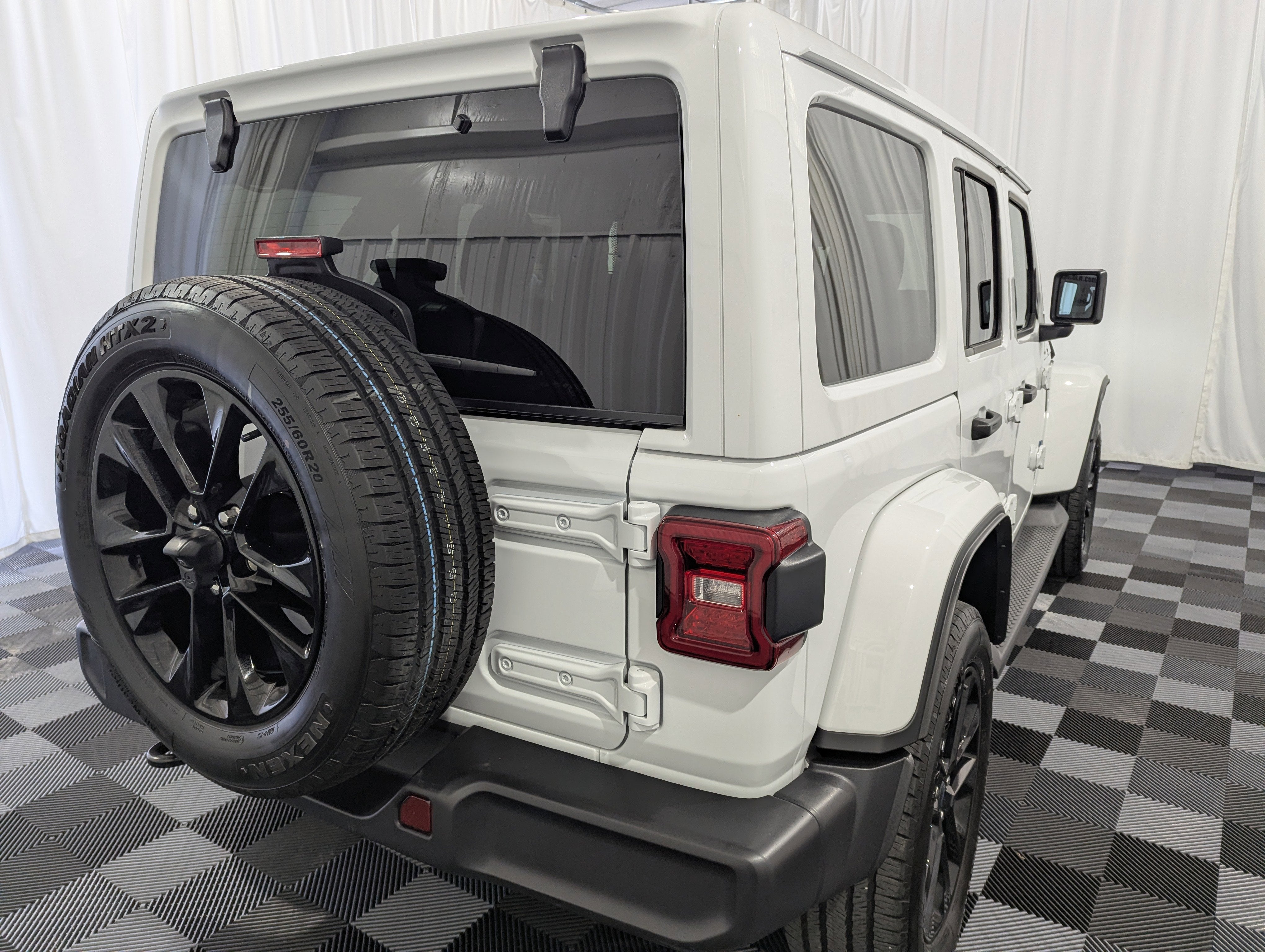 2025 Jeep Wrangler 4xe Sahara 4xe