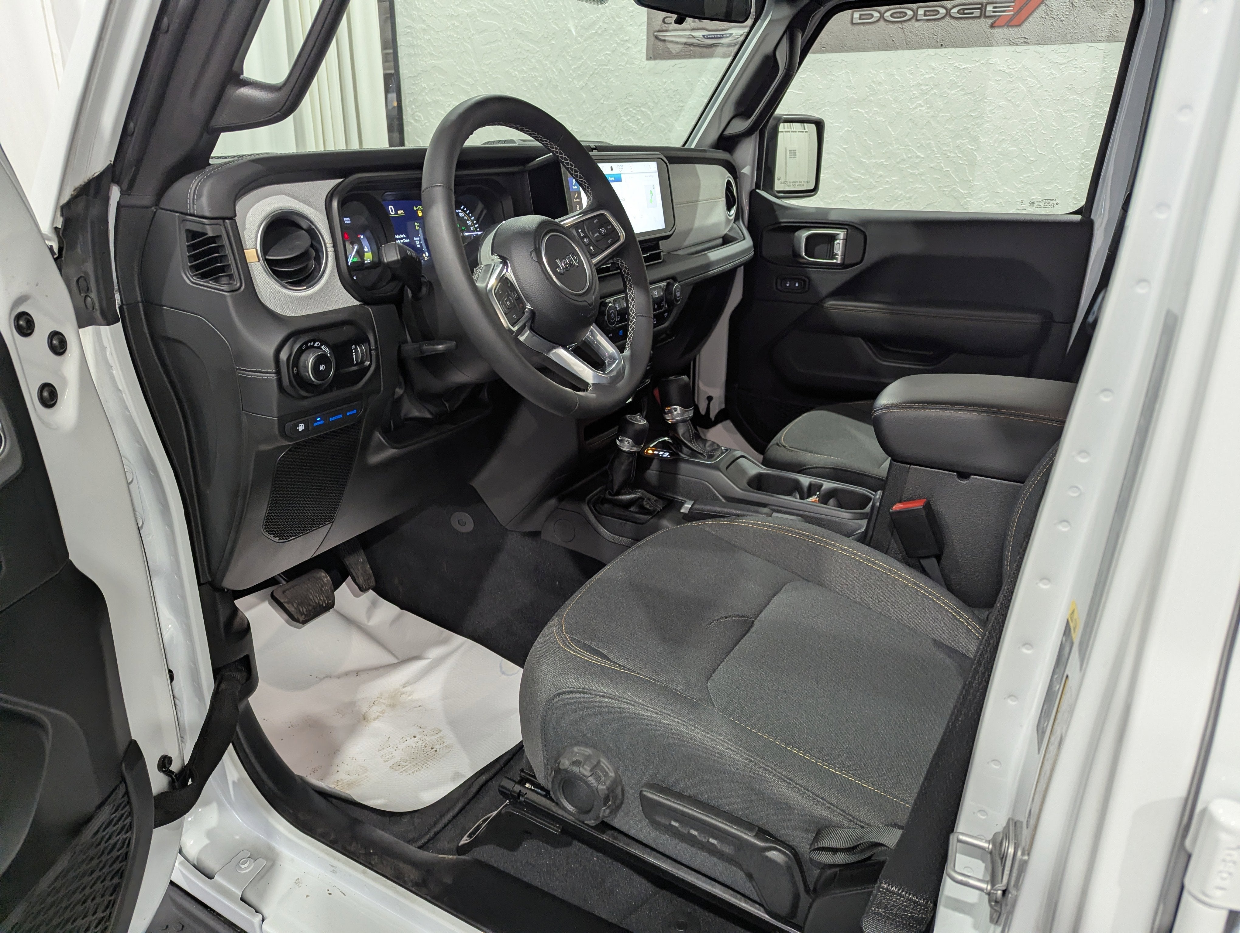 2025 Jeep Wrangler 4xe Sahara 4xe