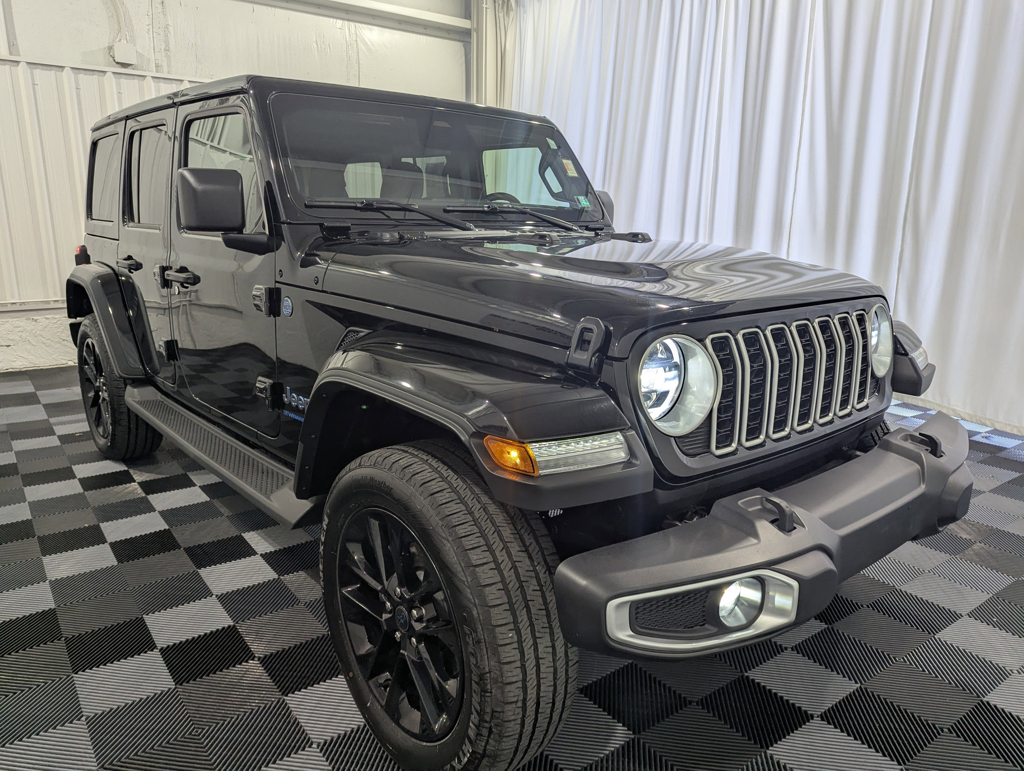 2025 Jeep Wrangler 4xe Sahara 4xe