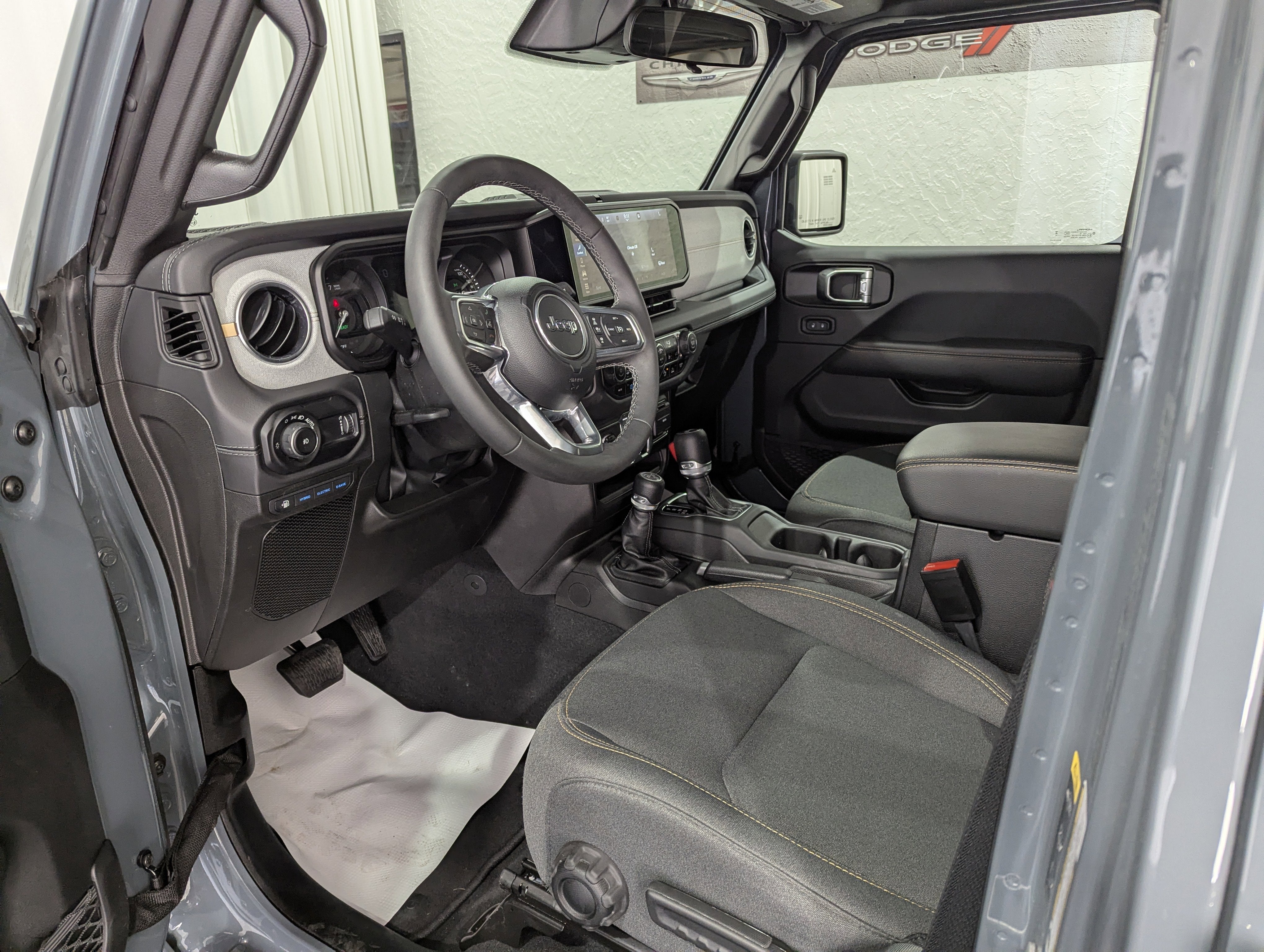 2025 Jeep Wrangler 4xe Sahara 4xe