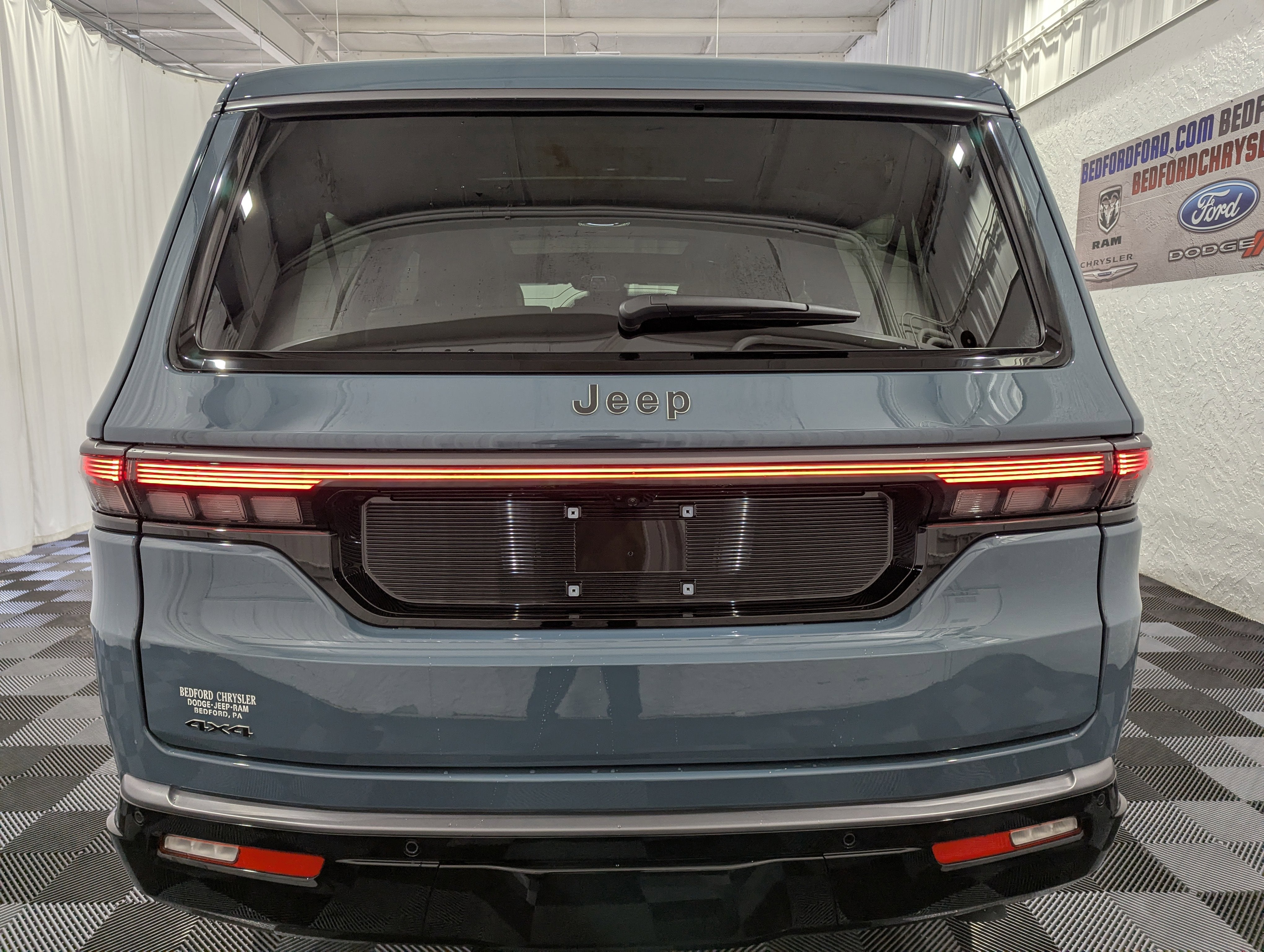 2026 Jeep Grand Wagoneer GRAND WAGONEER L LIMITED RESERVE 4X4