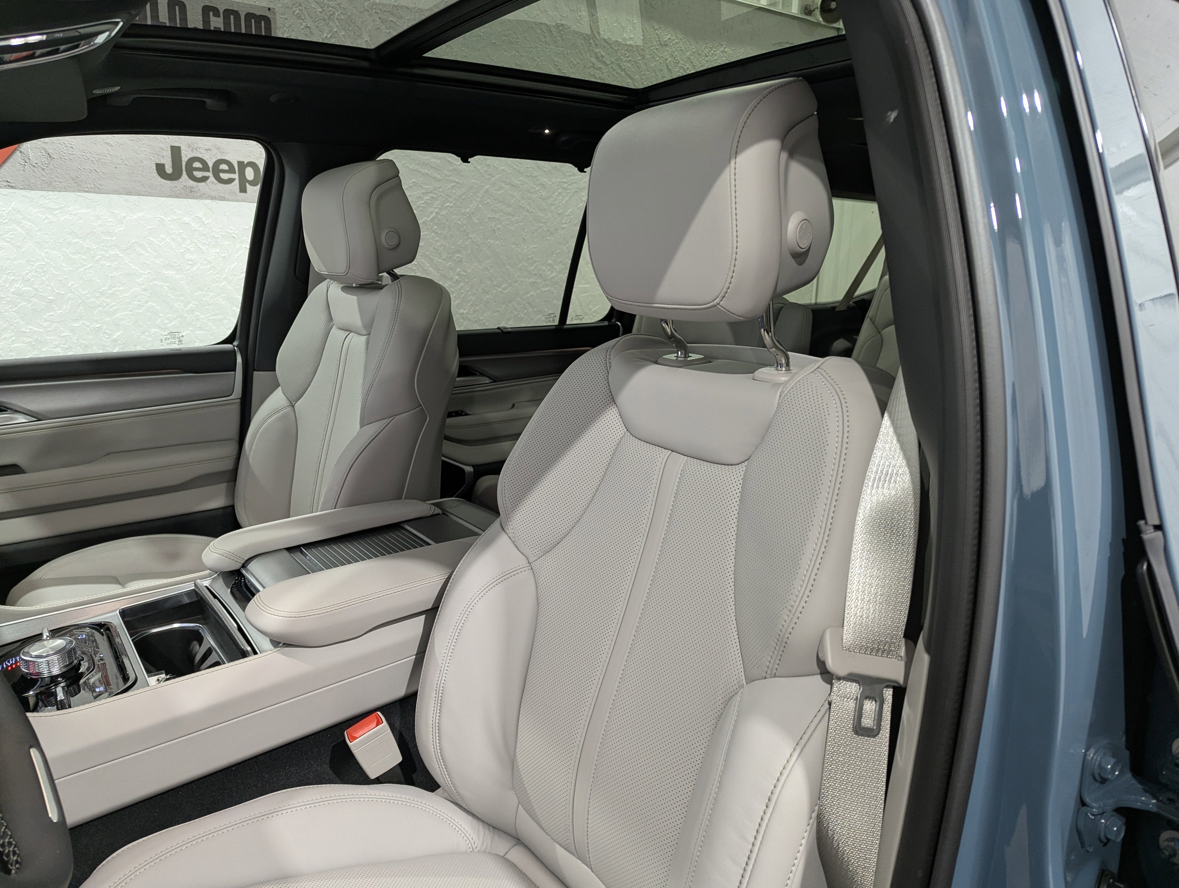 2026 Jeep Grand Wagoneer GRAND WAGONEER L LIMITED RESERVE 4X4