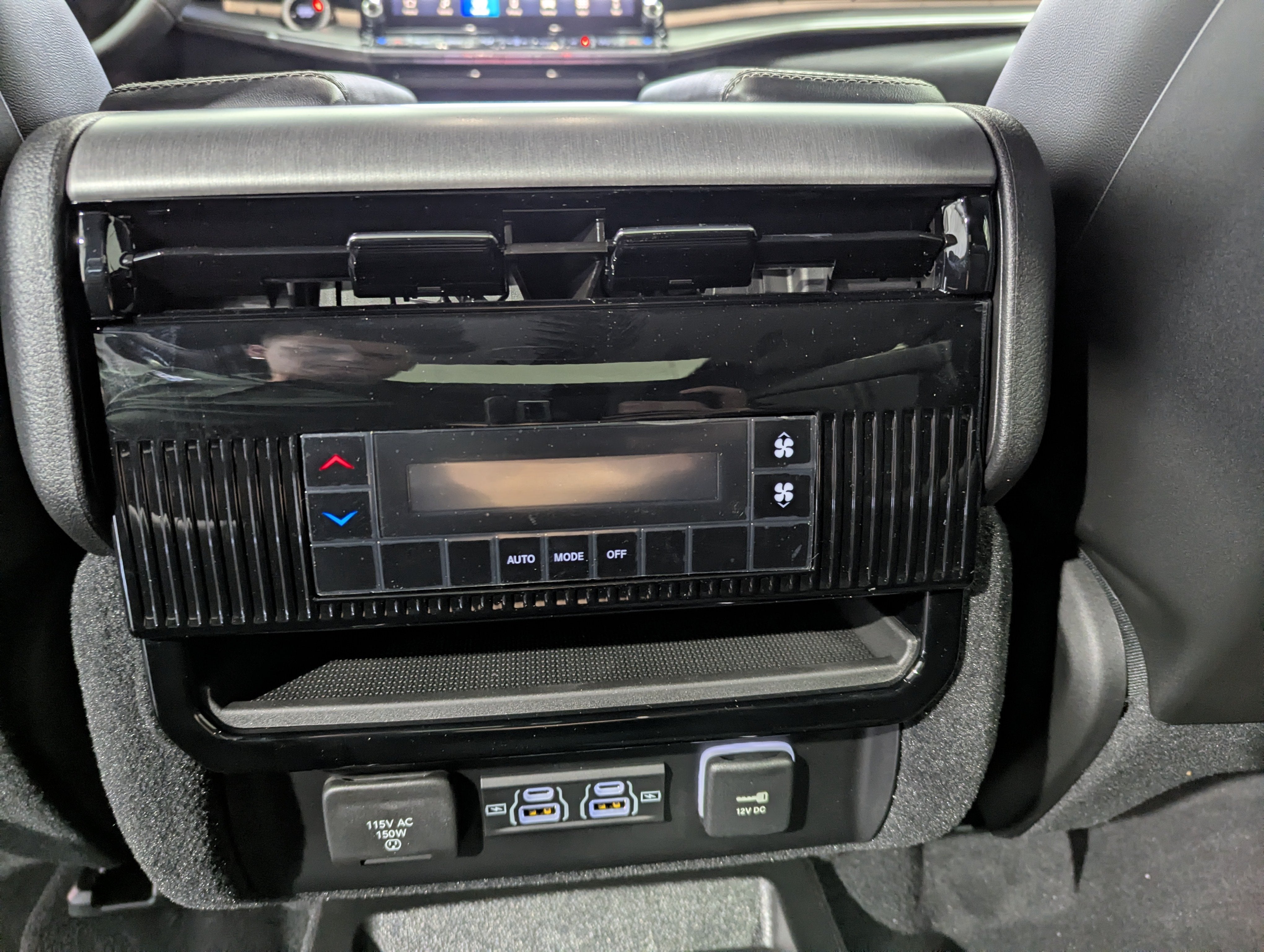 2026 Jeep Grand Wagoneer GRAND WAGONEER UPLAND 4X4