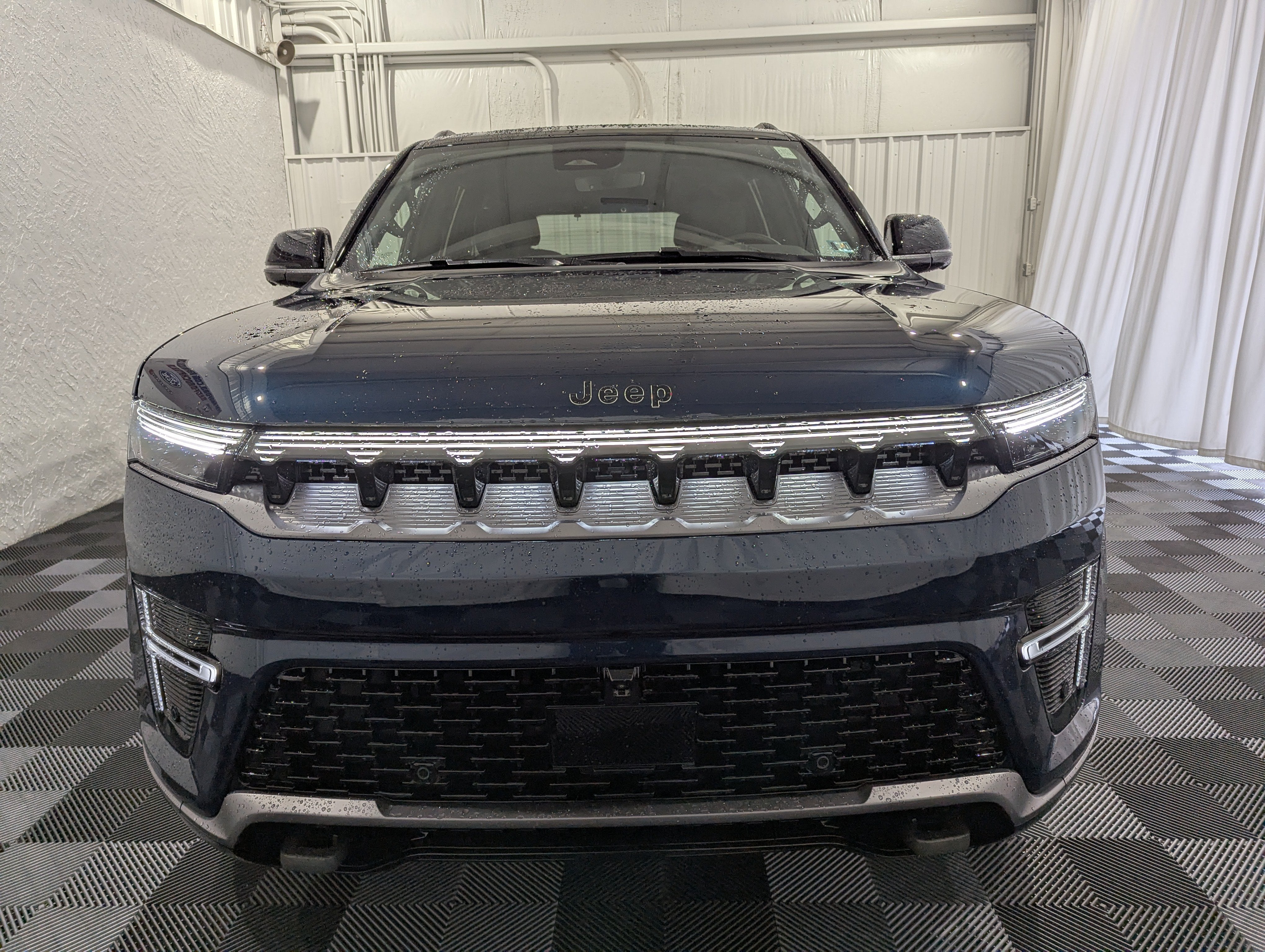 2026 Jeep Grand Wagoneer GRAND WAGONEER UPLAND 4X4