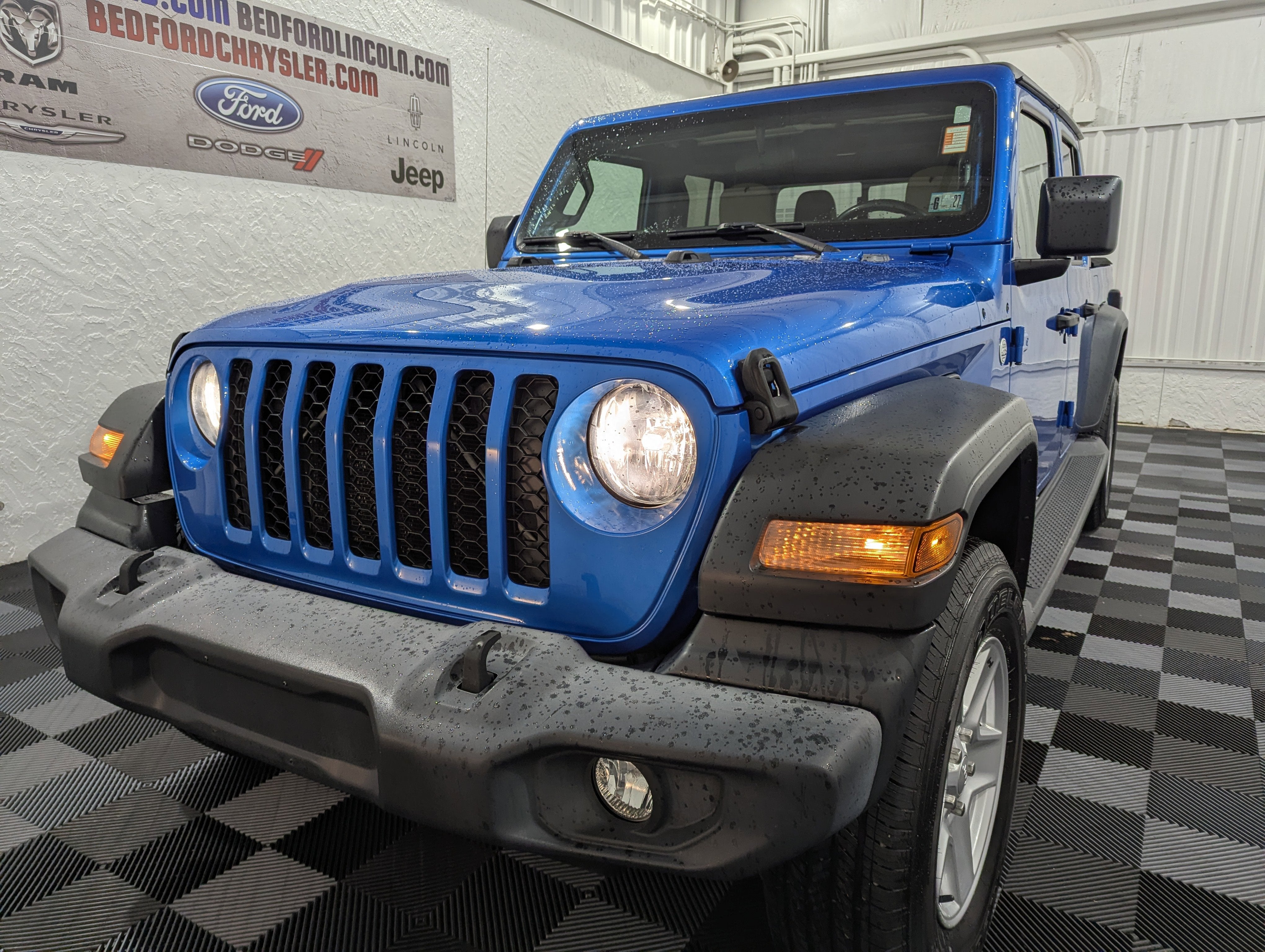 2020 Jeep Gladiator Sport S 4x4
