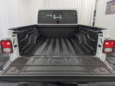 2026 Jeep Gladiator GLADIATOR SAHARA 4X4