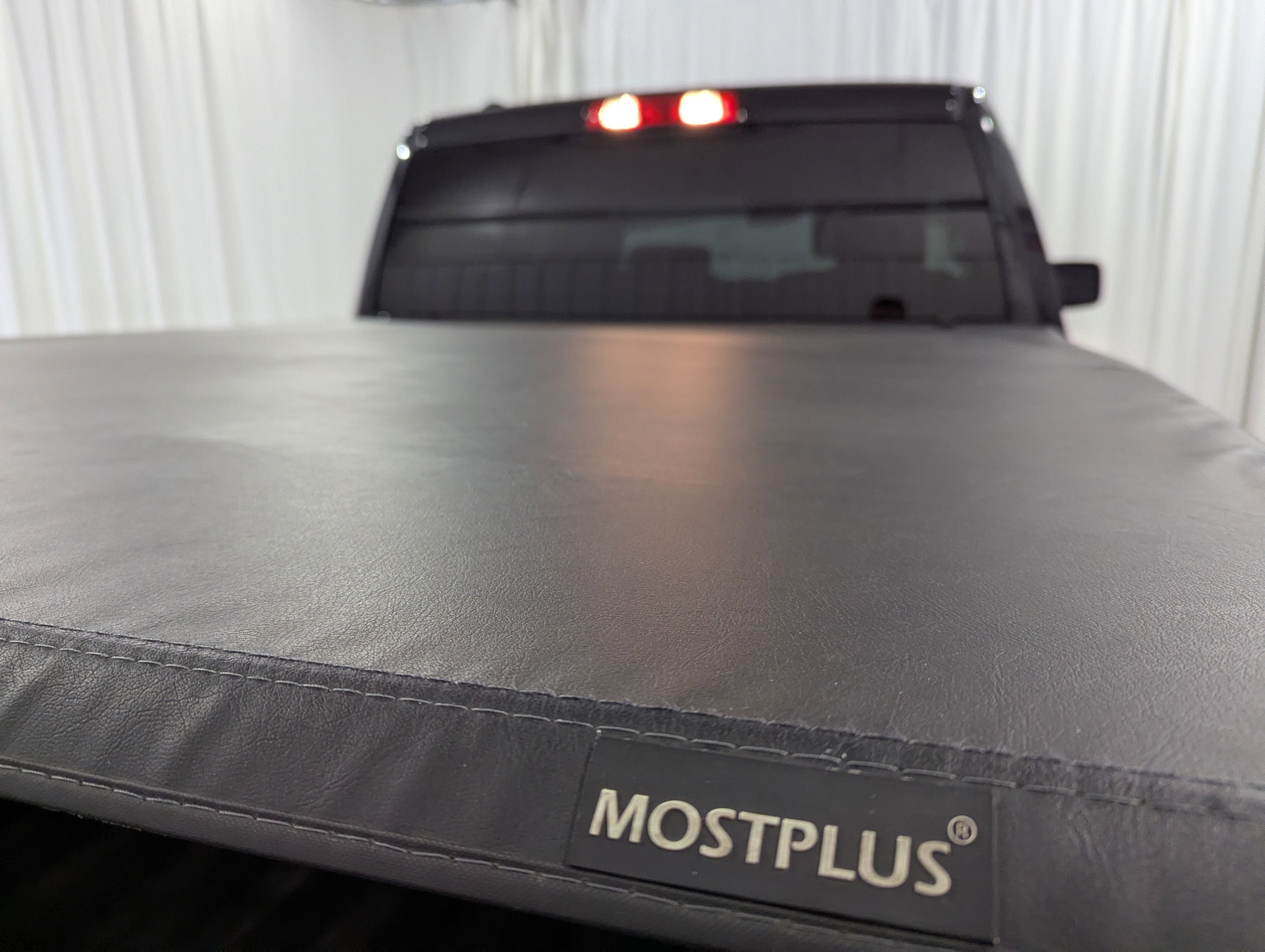 2018 RAM 1500 Express Quad Cab 4x4 6'4' Box