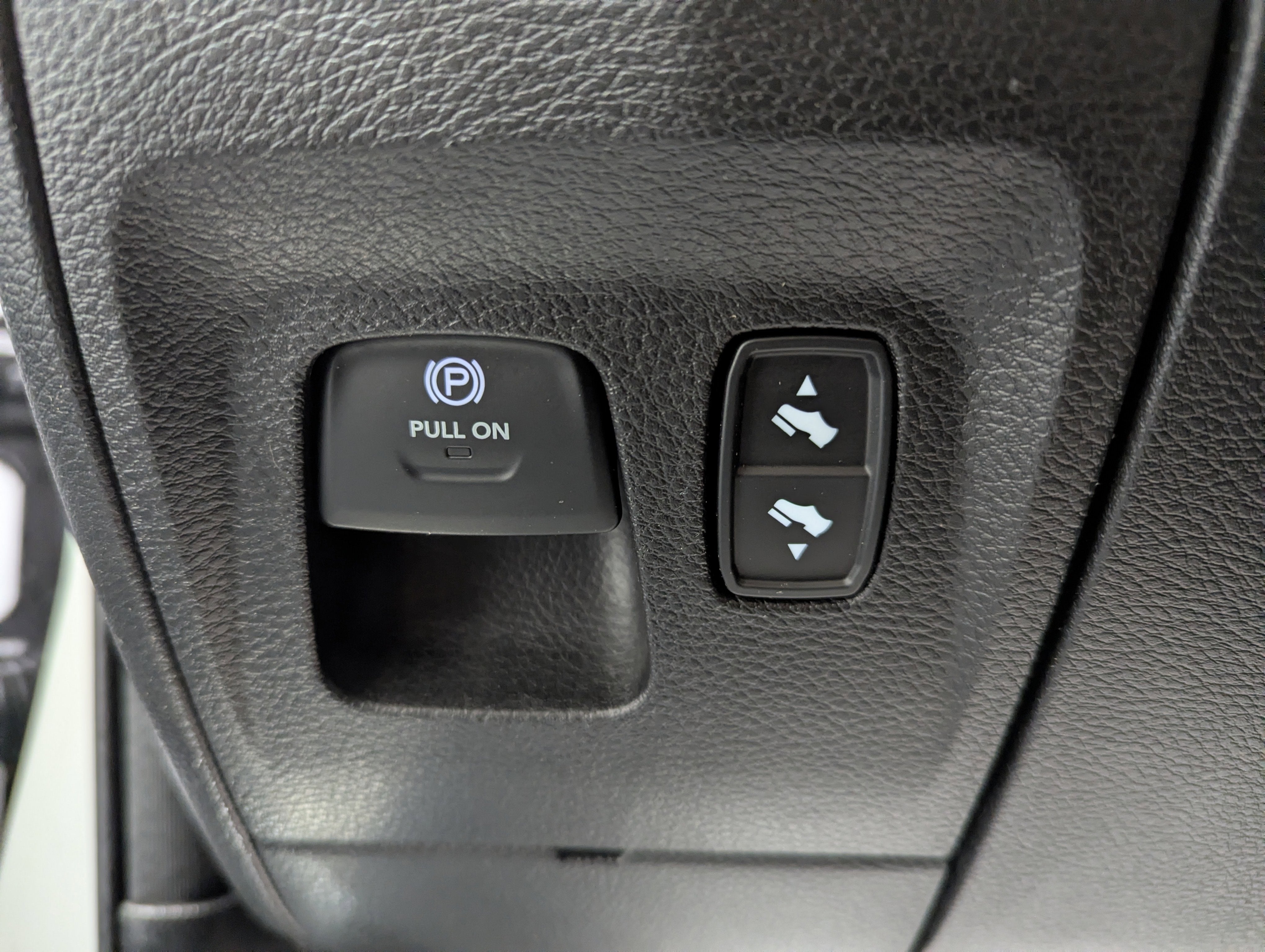 2021 RAM 1500 Big Horn Quad Cab 4x4 6'4' Box