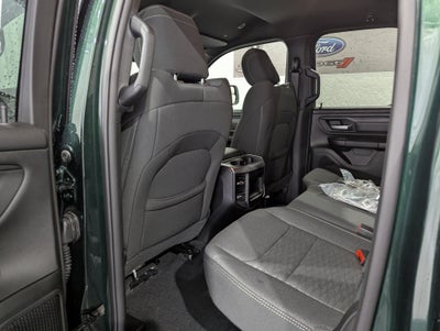 2026 RAM 1500 RAM 1500 EXPRESS QUAD CAB 4X4 6'4' BOX