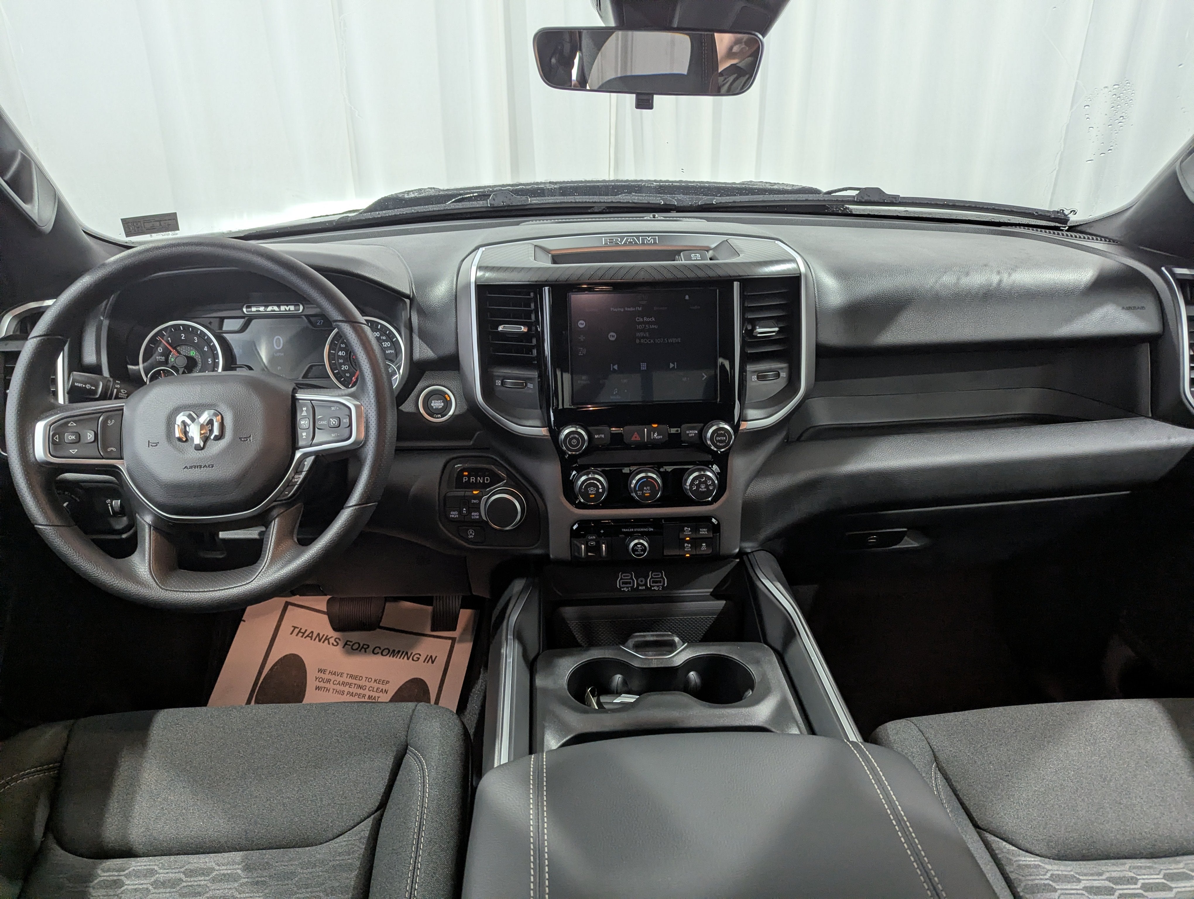 2026 RAM 1500 RAM 1500 EXPRESS QUAD CAB 4X4 6'4' BOX
