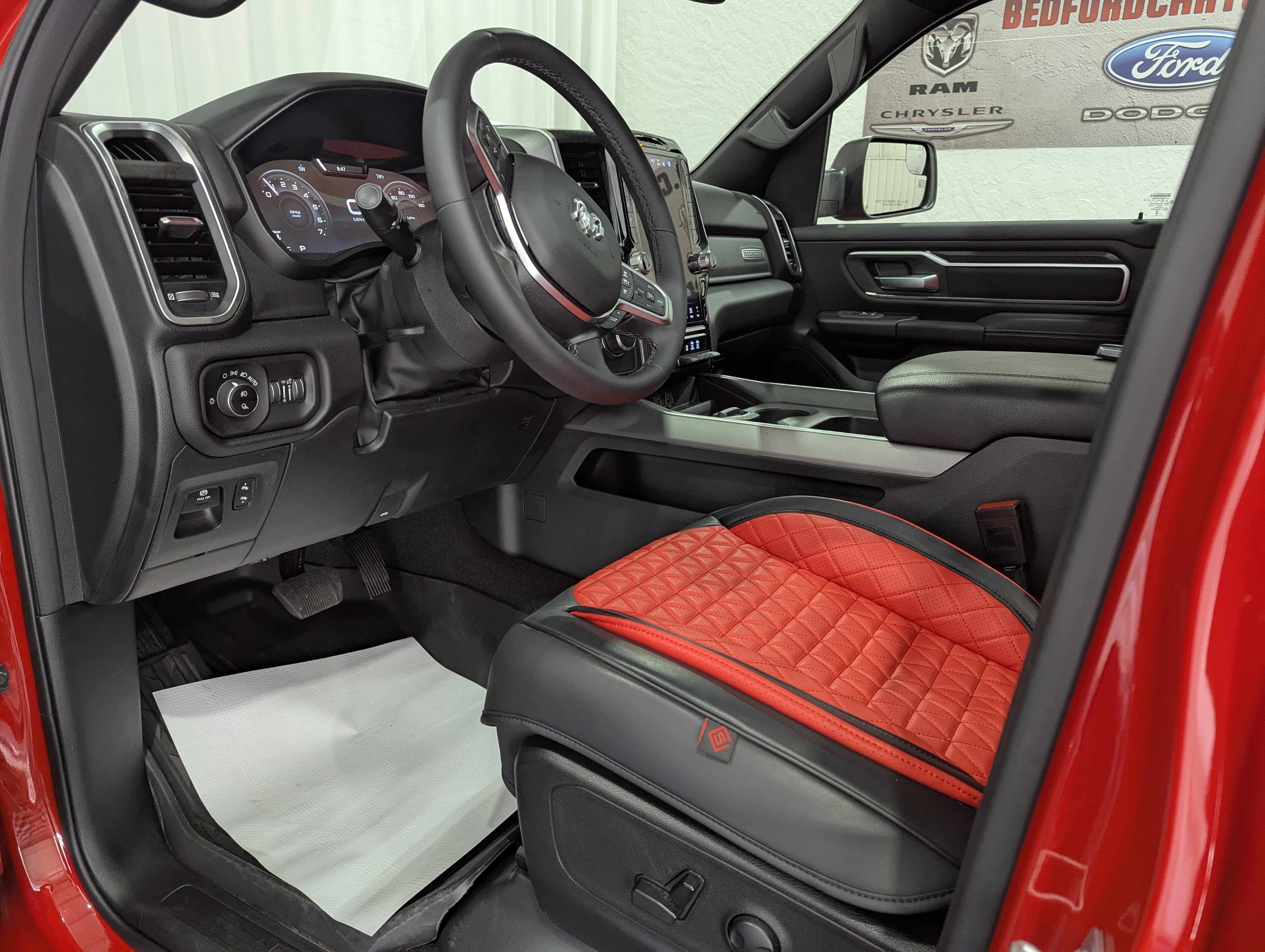 2025 RAM 1500 Big Horn Crew Cab 4x4 5'7' Box