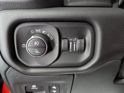 2025 RAM 1500 Big Horn Crew Cab 4x4 5'7' Box