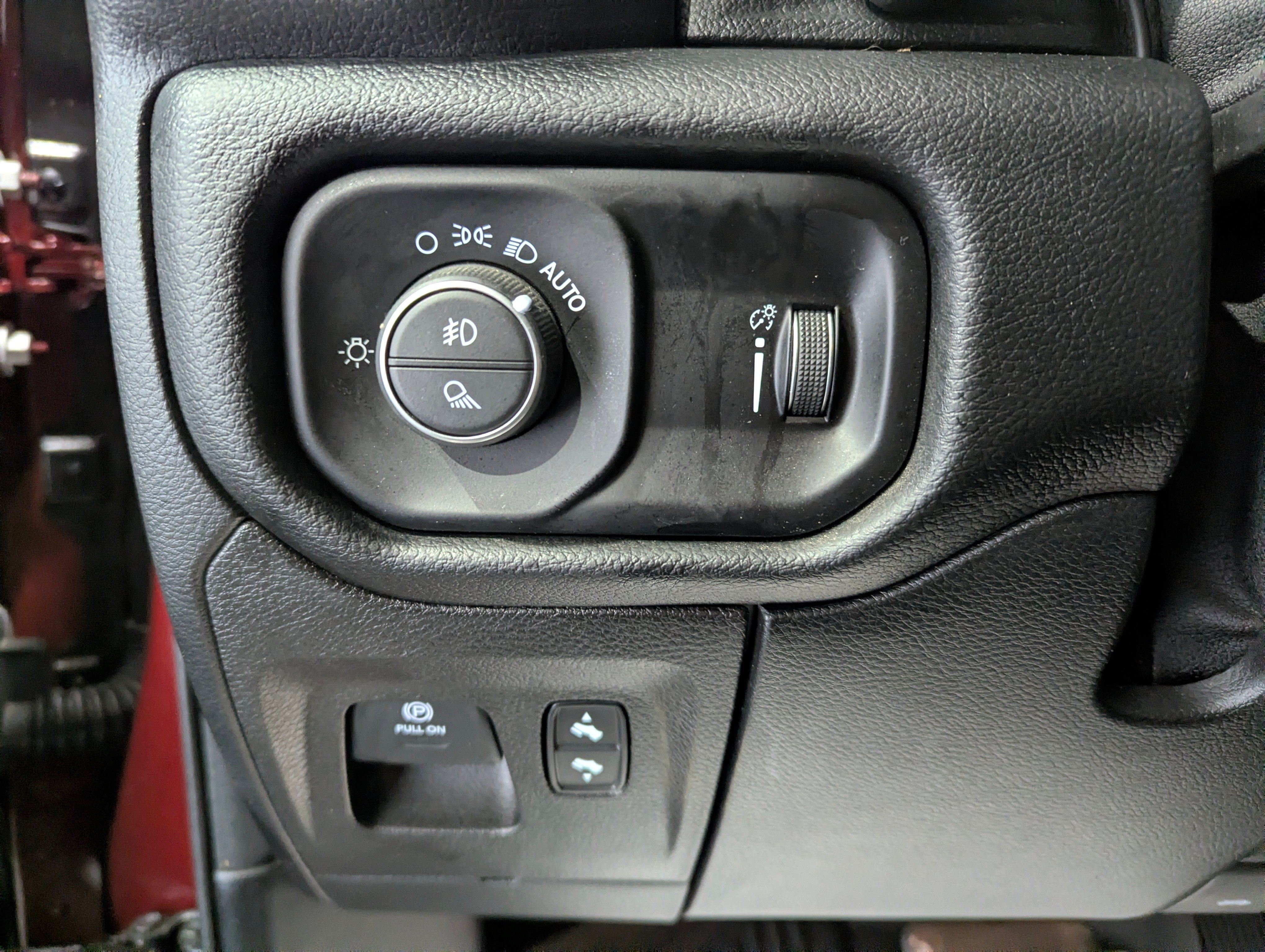 2020 RAM 1500 Big Horn Crew Cab 4x4 5'7' Box