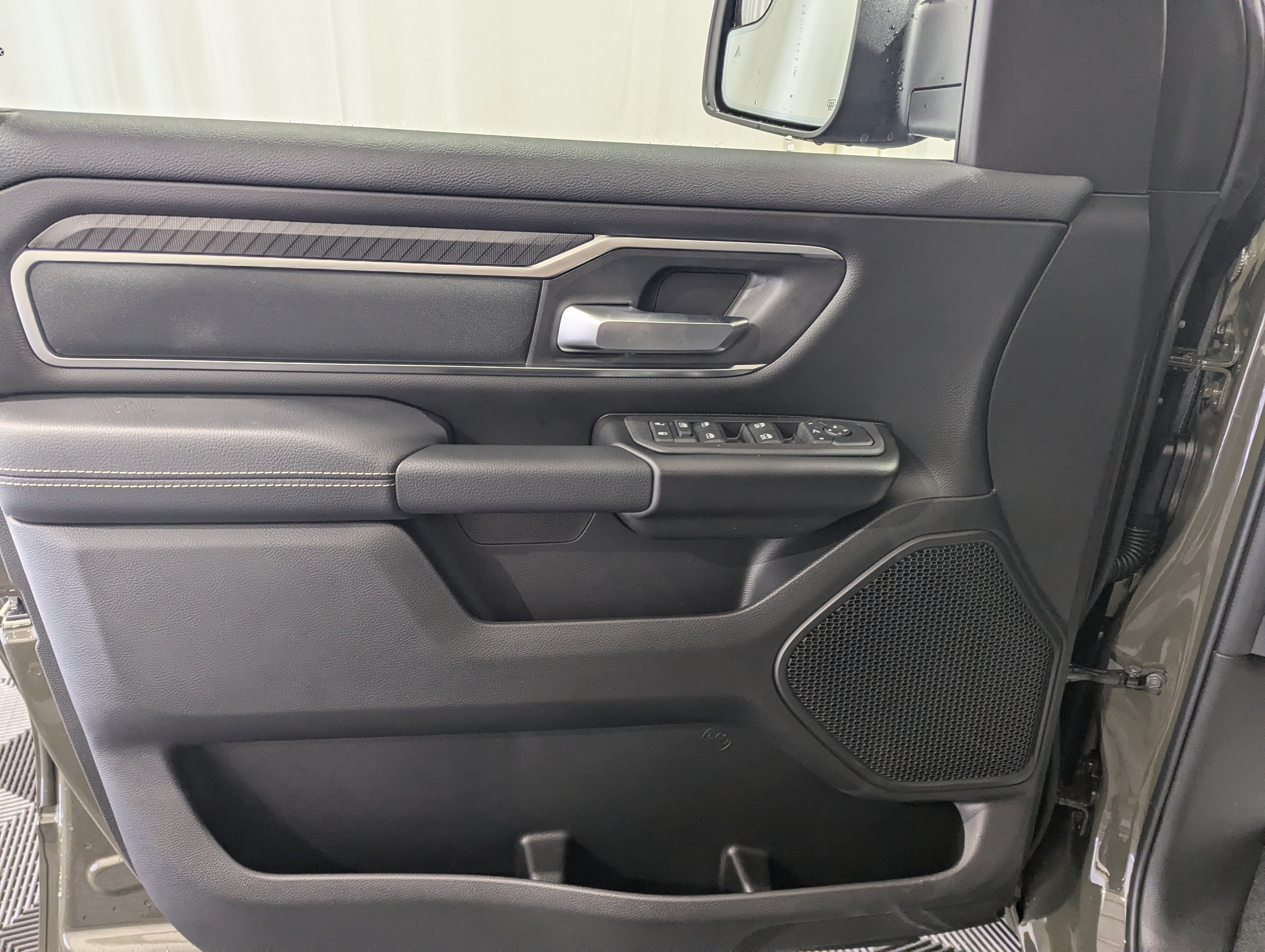 2027 RAM 1500 RAM 1500 BIG HORN CREW CAB 4X4 5'7' BOX