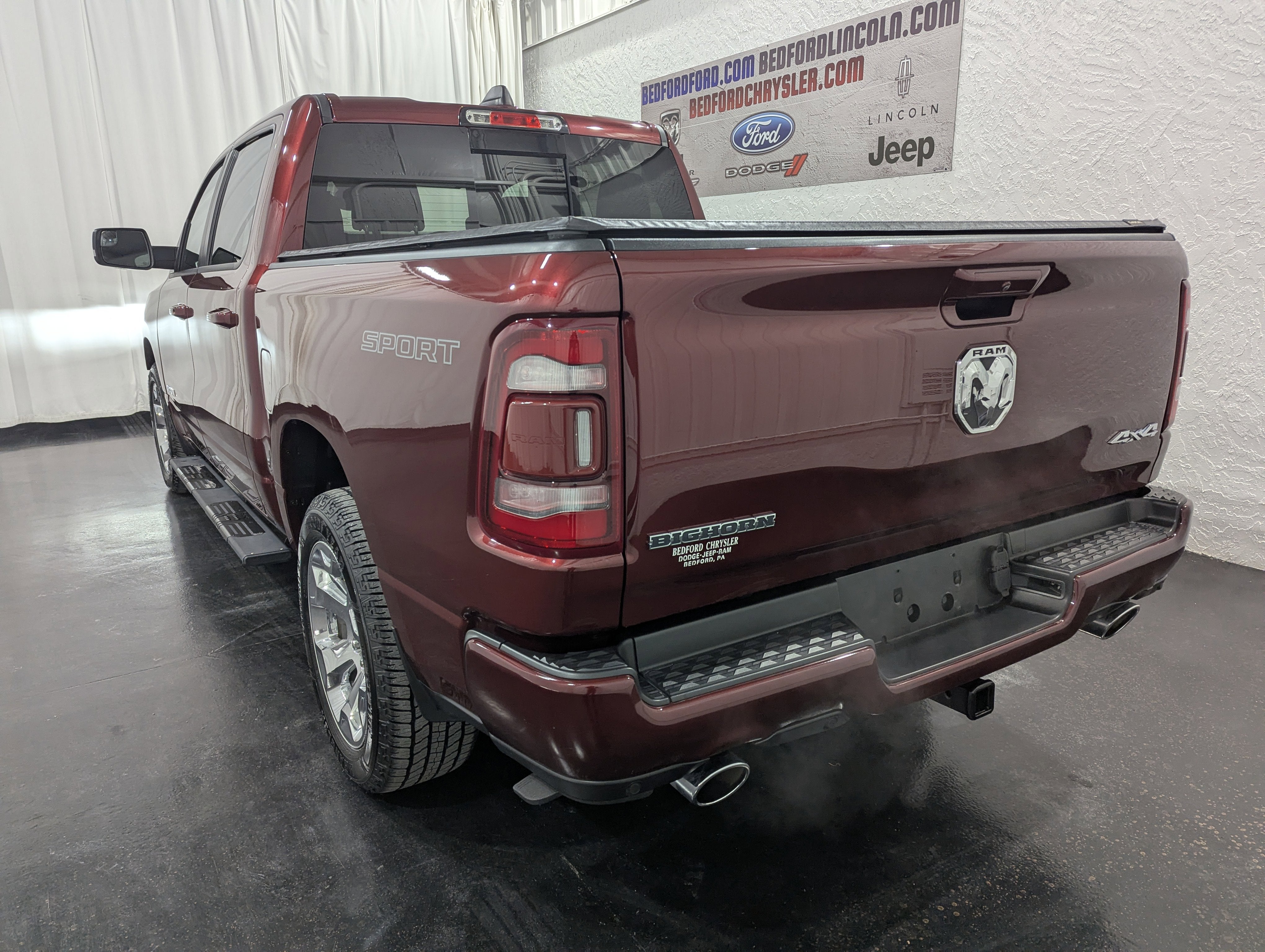 2022 RAM 1500 Big Horn Crew Cab 4x4 5'7' Box