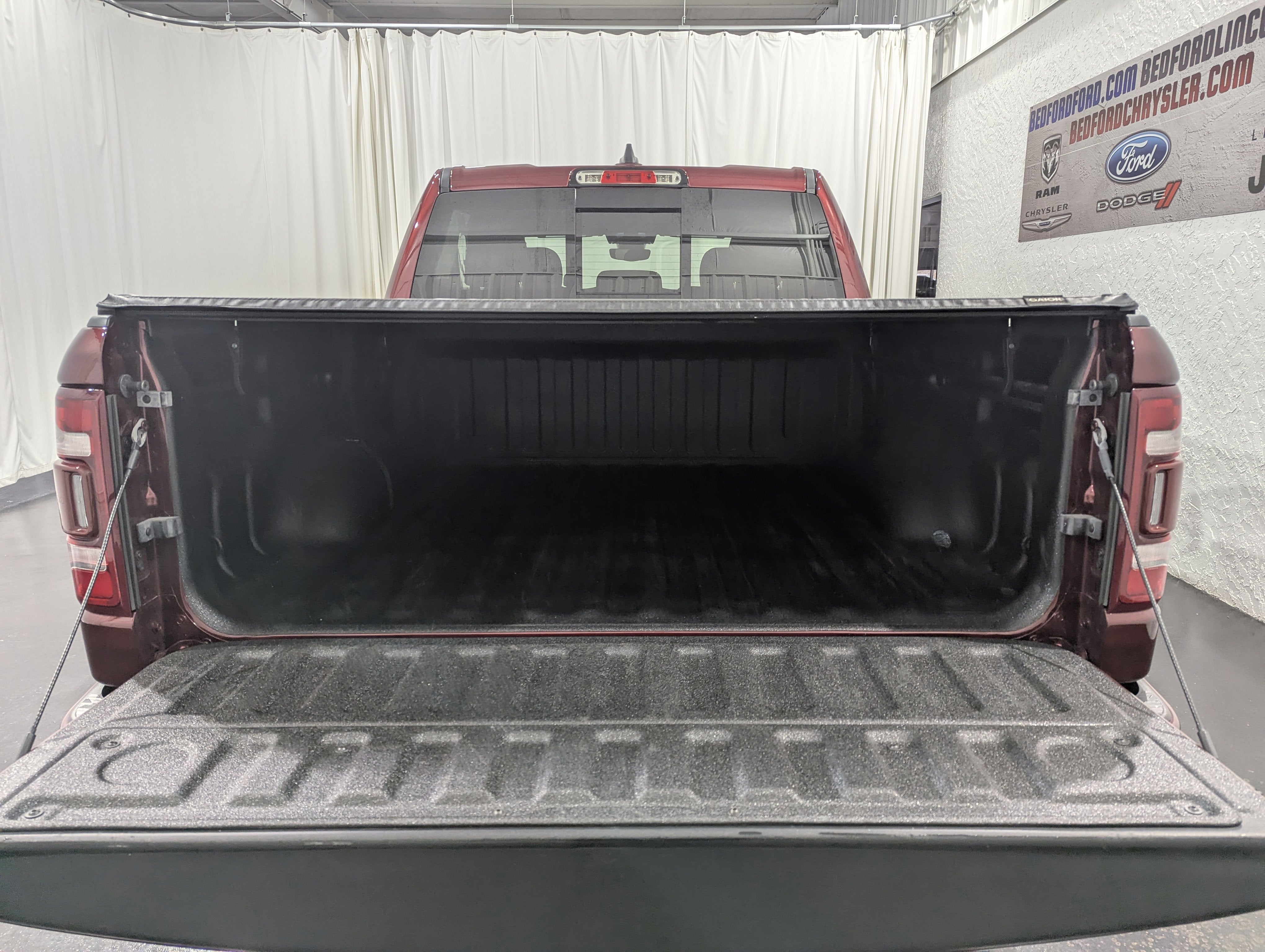 2022 RAM 1500 Big Horn Crew Cab 4x4 5'7' Box