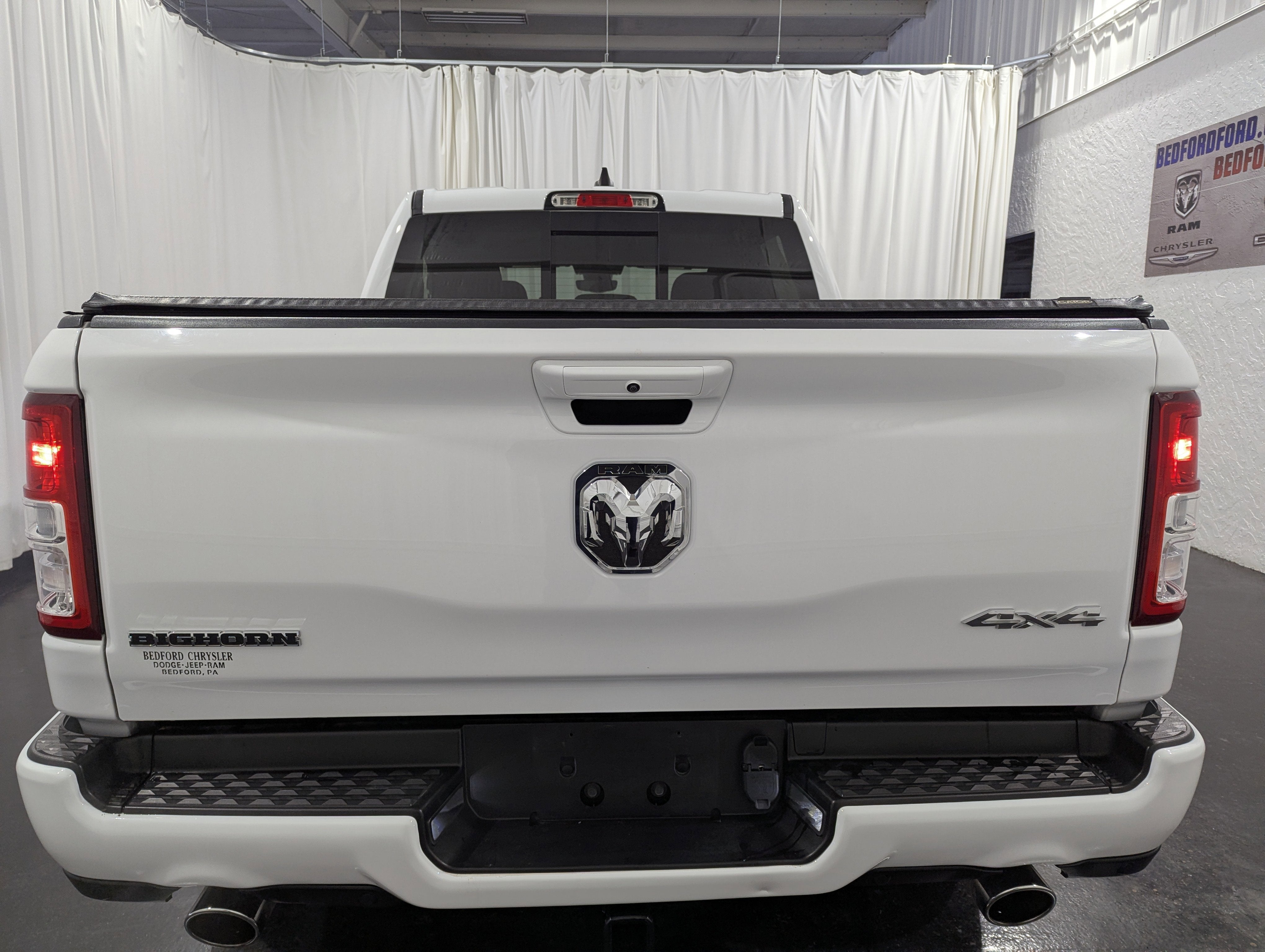 2022 RAM 1500 Big Horn Crew Cab 4x4 5'7' Box