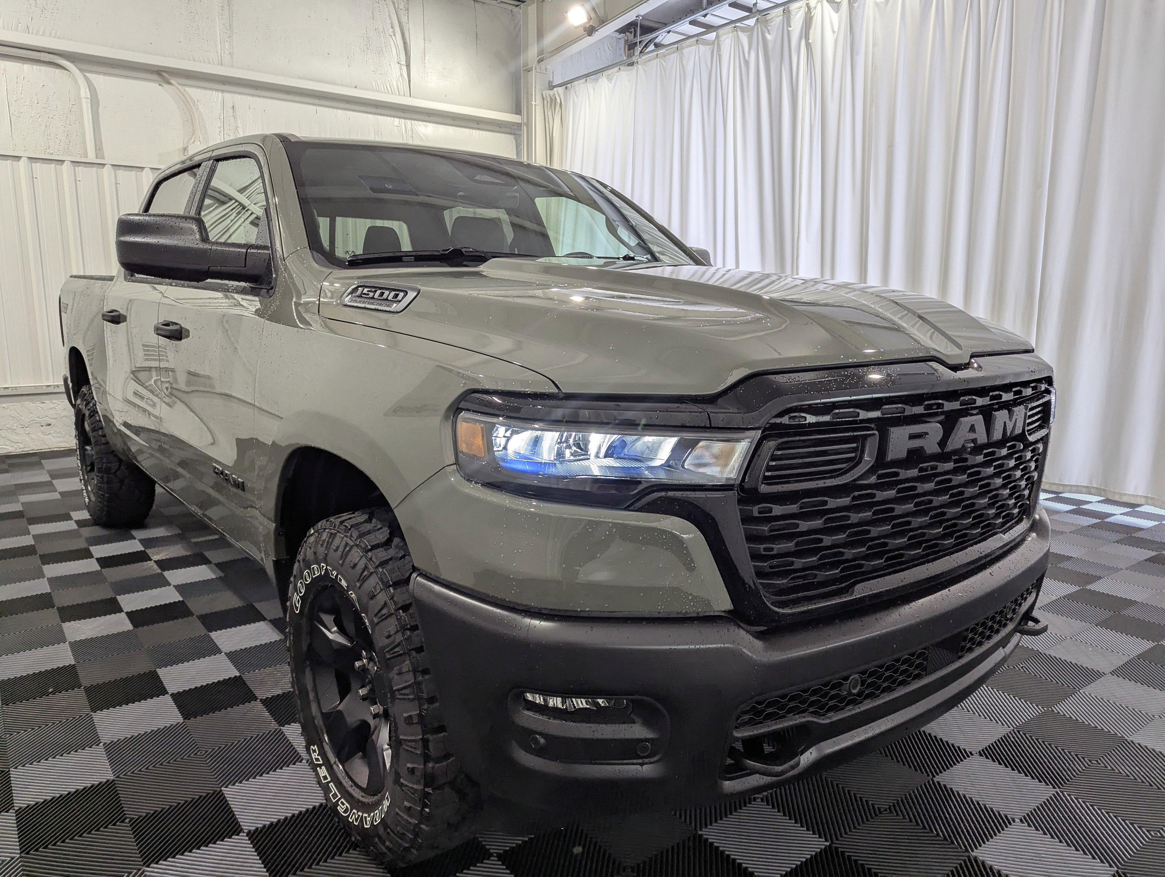 2026 RAM Ram 1500 RAM 1500 WARLOCK CREW CAB 4X4 5'7' BOX