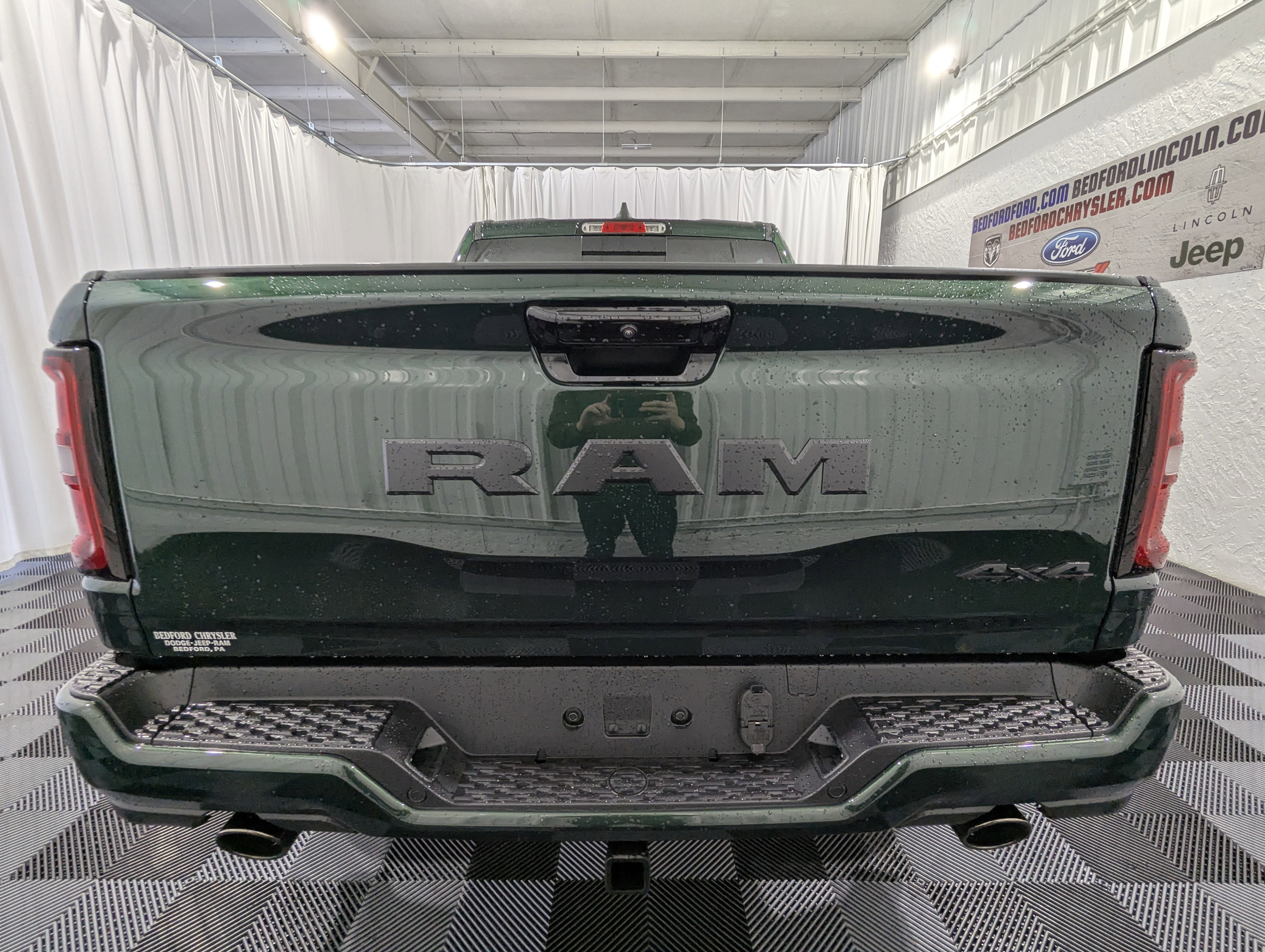 2026 RAM Ram 1500 RAM 1500 EXPRESS CREW CAB 4X4 5'7' BOX