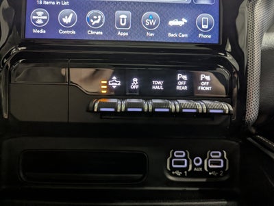 2020 RAM 1500 Limited Crew Cab 4x4 5'7' Box