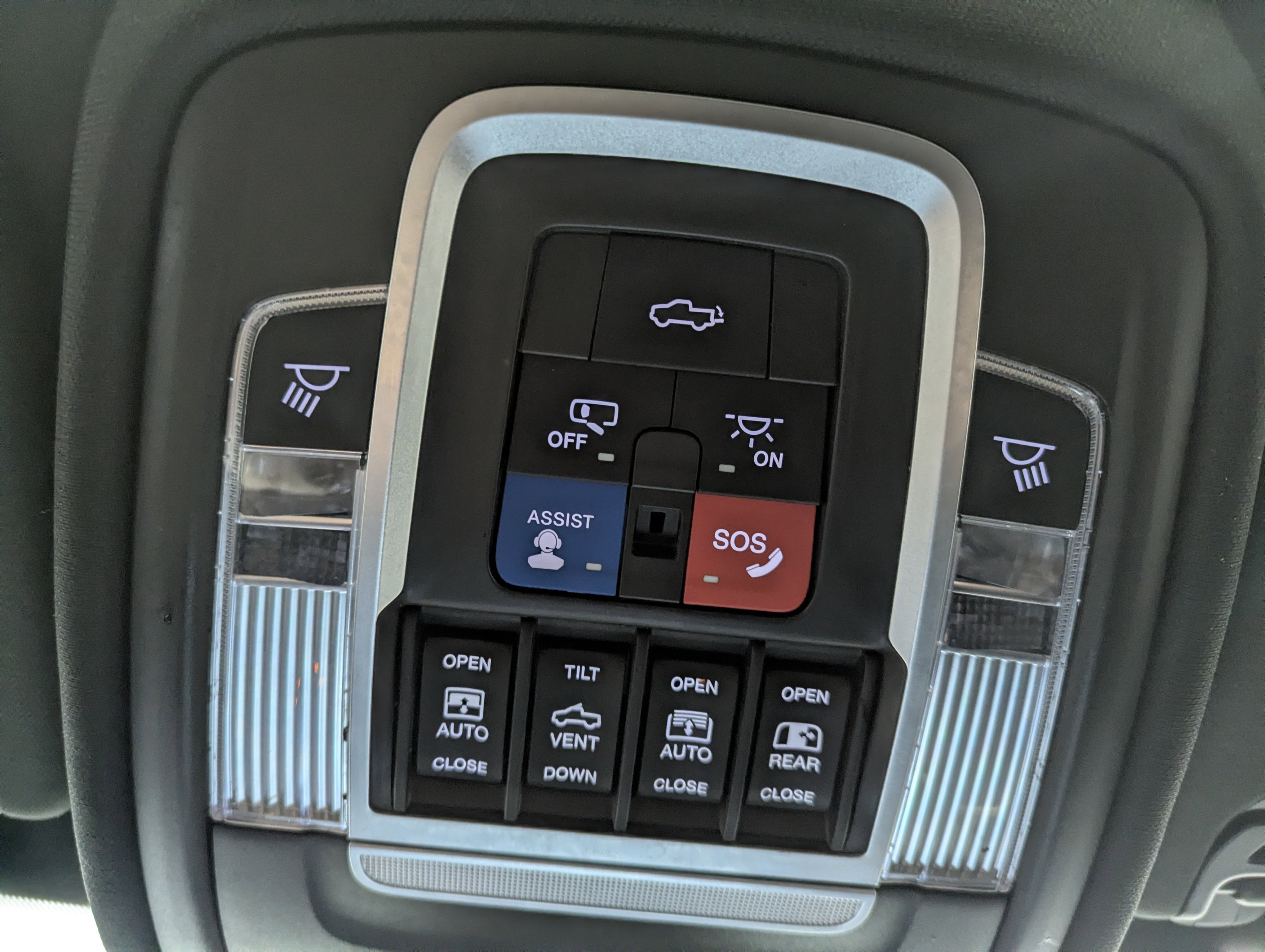 2020 RAM 1500 Limited Crew Cab 4x4 5'7' Box