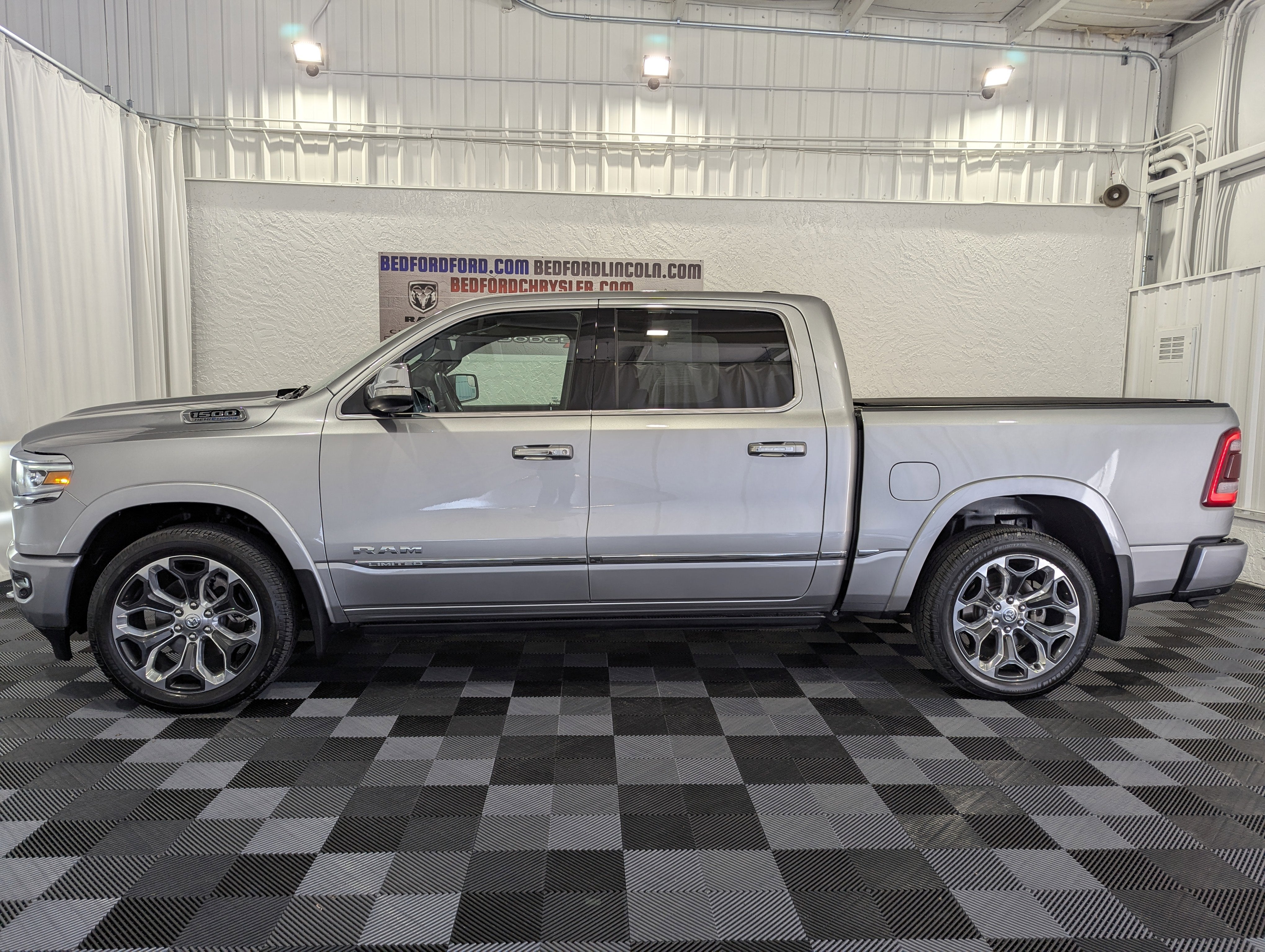 2021 RAM 1500 Limited Crew Cab 4x4 5'7' Box