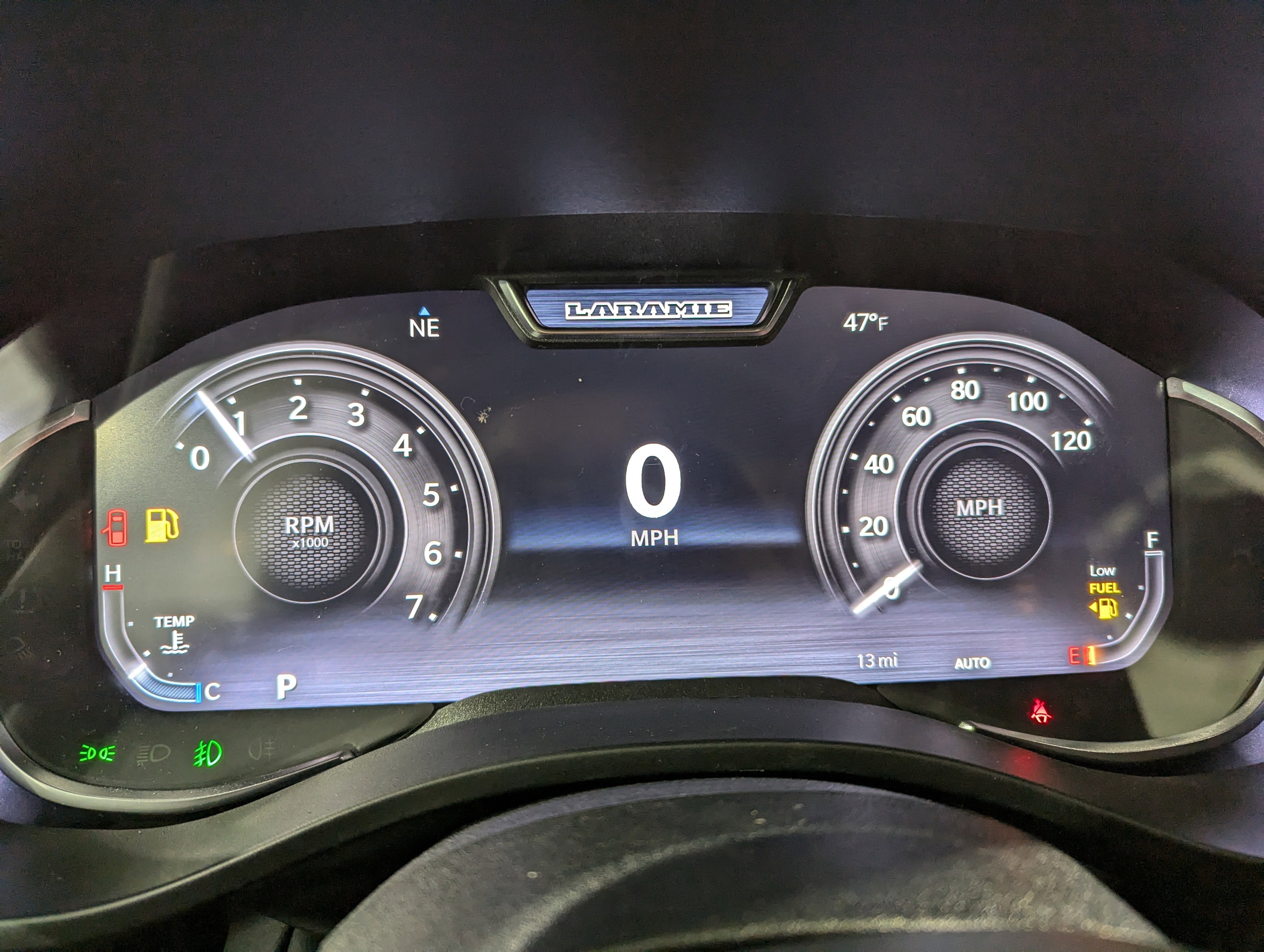 2026 RAM Ram 1500 RAM 1500 LARAMIE CREW CAB 4X4 5'7' BOX