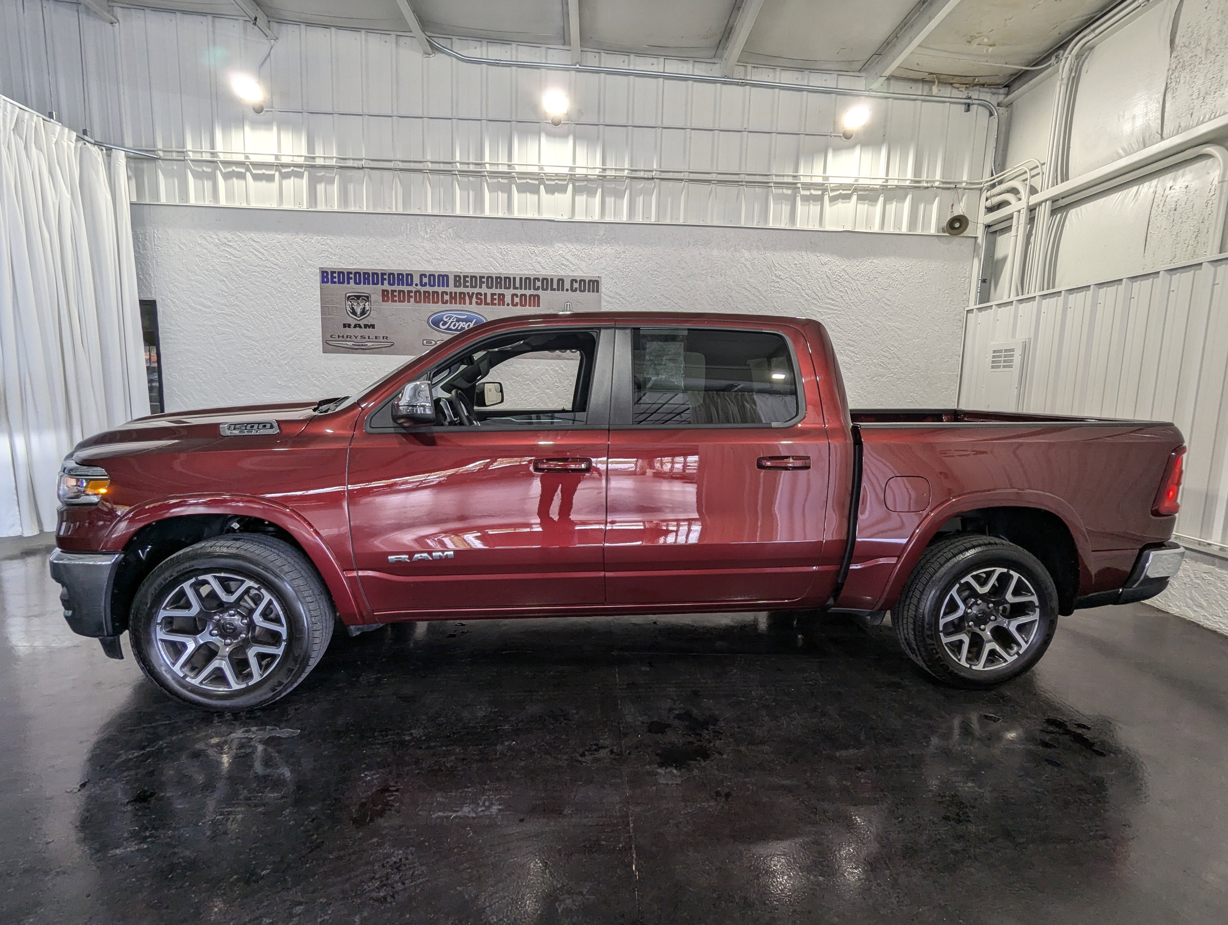 2025 RAM 1500 Laramie Crew Cab 4x4 5'7' Box