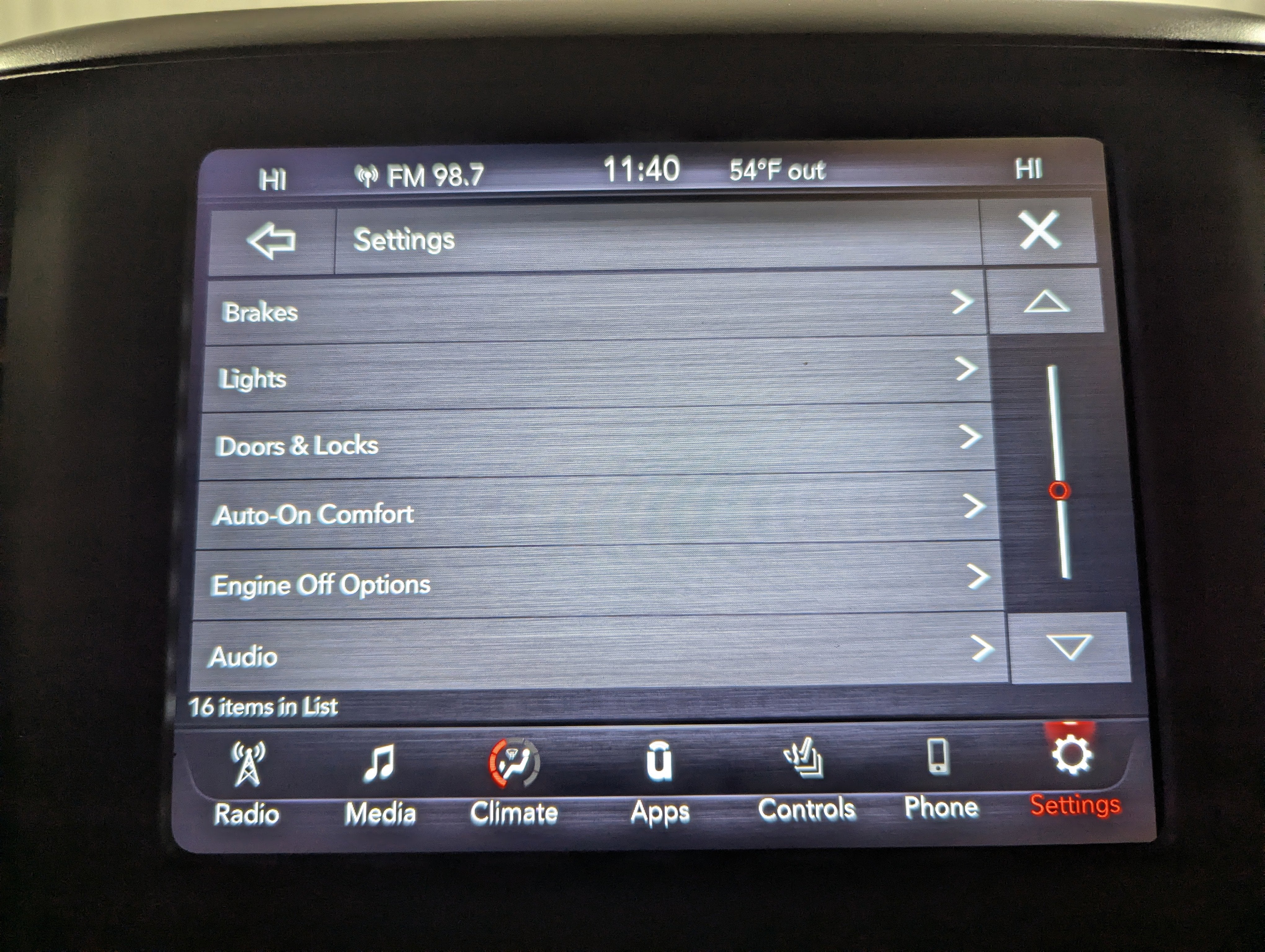 2021 RAM 1500 Laramie Crew Cab 4x4 5'7' Box