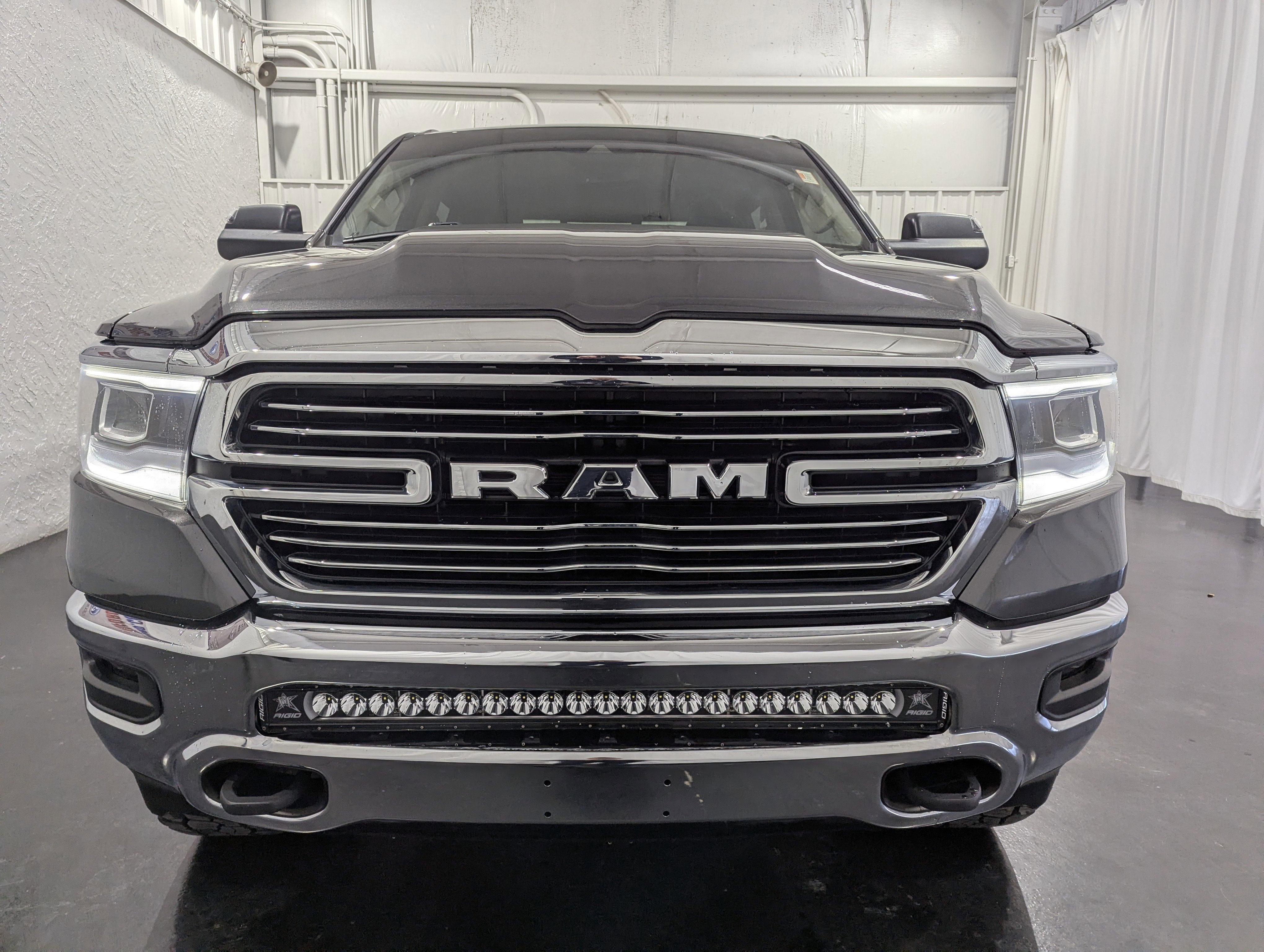 2021 RAM 1500 Laramie Crew Cab 4x4 5'7' Box