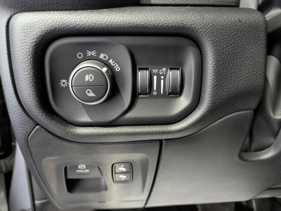 2022 RAM 1500 Laramie Crew Cab 4x4 5'7' Box