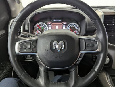 2022 RAM 1500 Laramie Crew Cab 4x4 5'7' Box