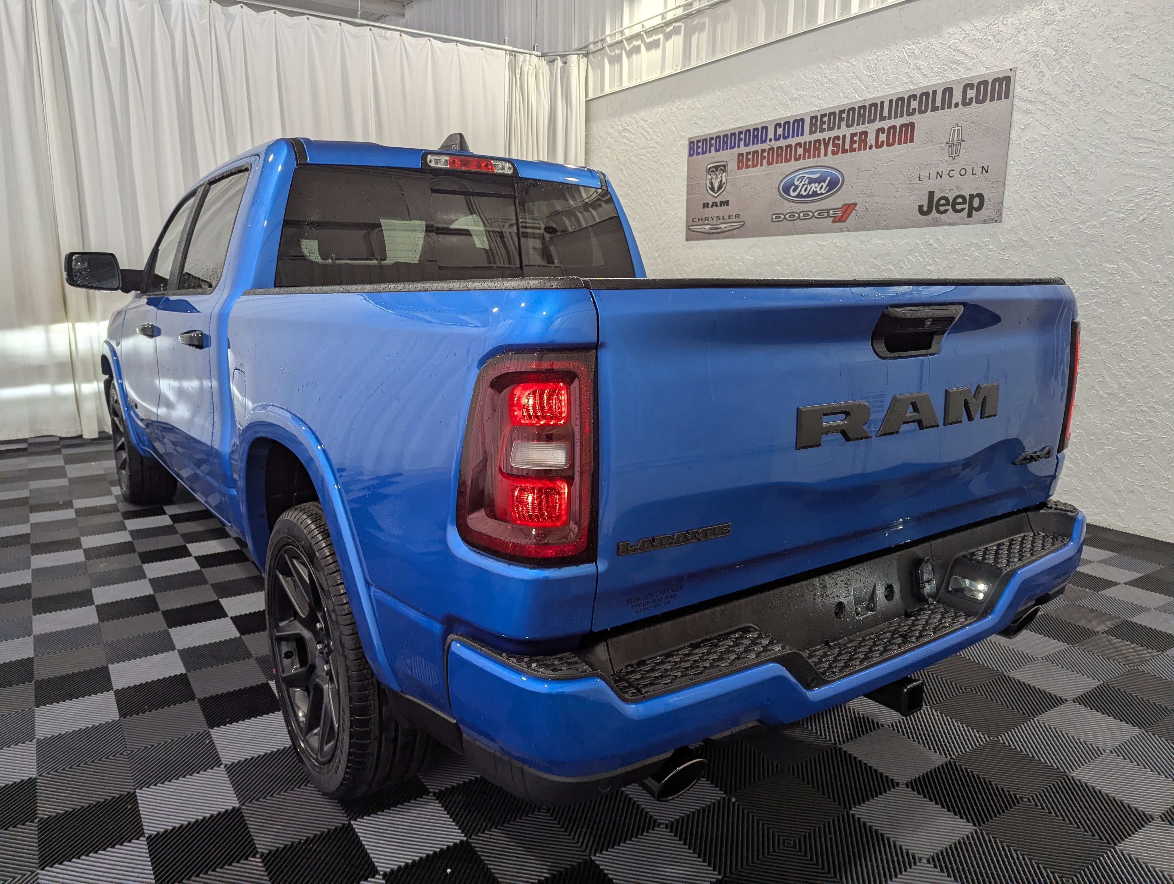 2026 RAM 1500 RAM 1500 LARAMIE CREW CAB 4X4 5'7' BOX