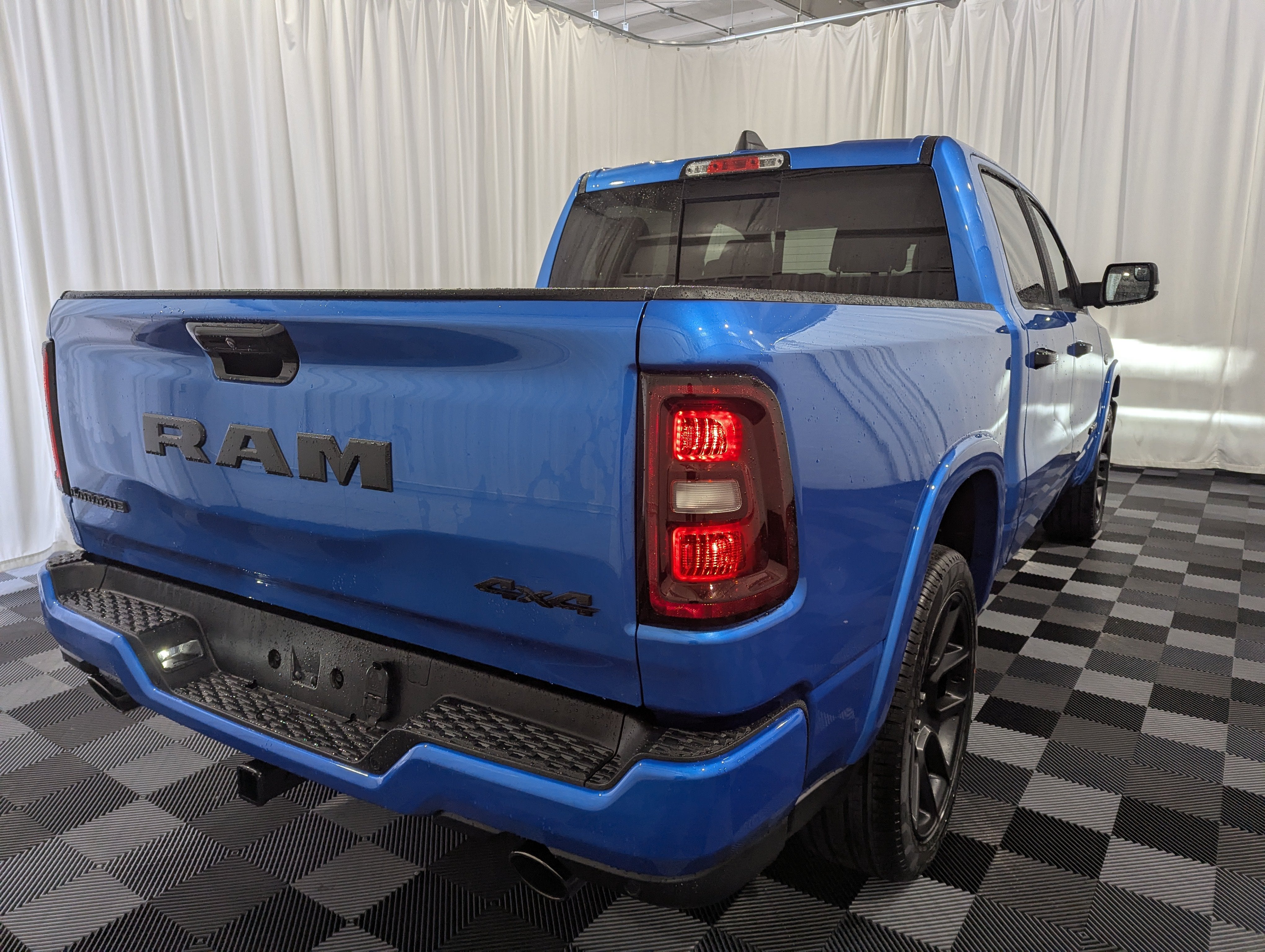 2026 RAM 1500 RAM 1500 LARAMIE CREW CAB 4X4 5'7' BOX