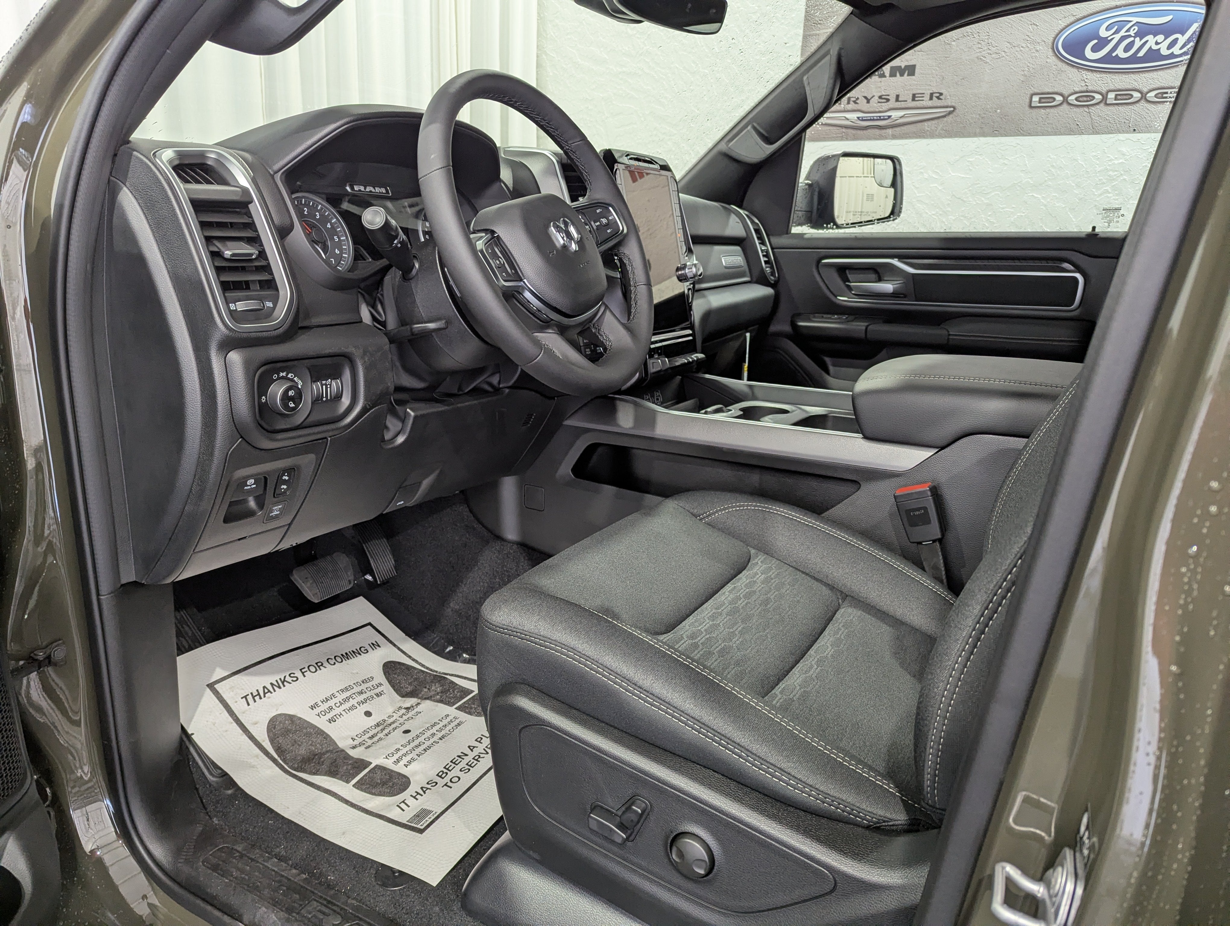 2026 RAM 1500 RAM 1500 BIG HORN CREW CAB 4X4 6'4' BOX