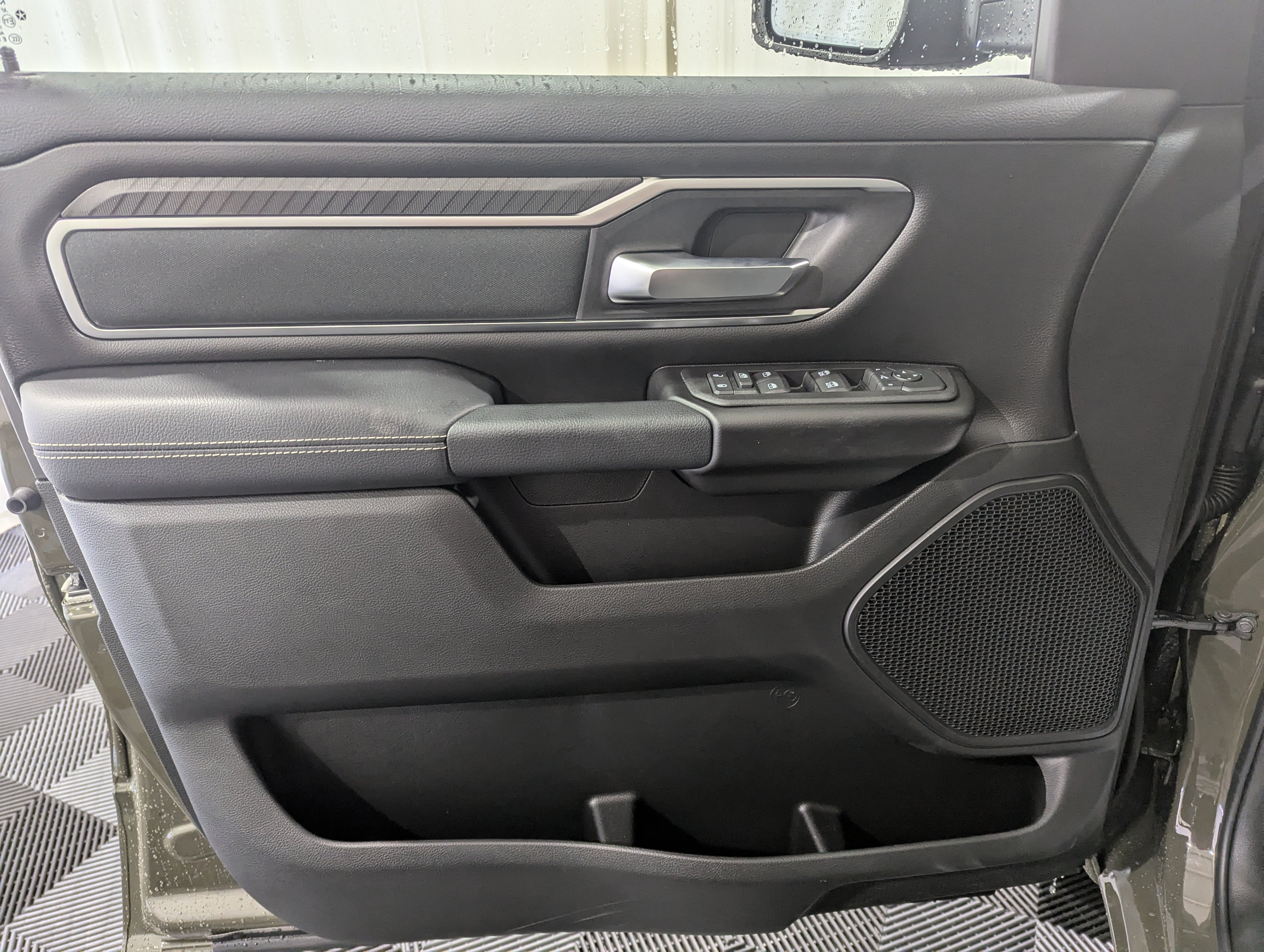 2027 RAM 1500 RAM 1500 BIG HORN CREW CAB 4X4 6'4' BOX