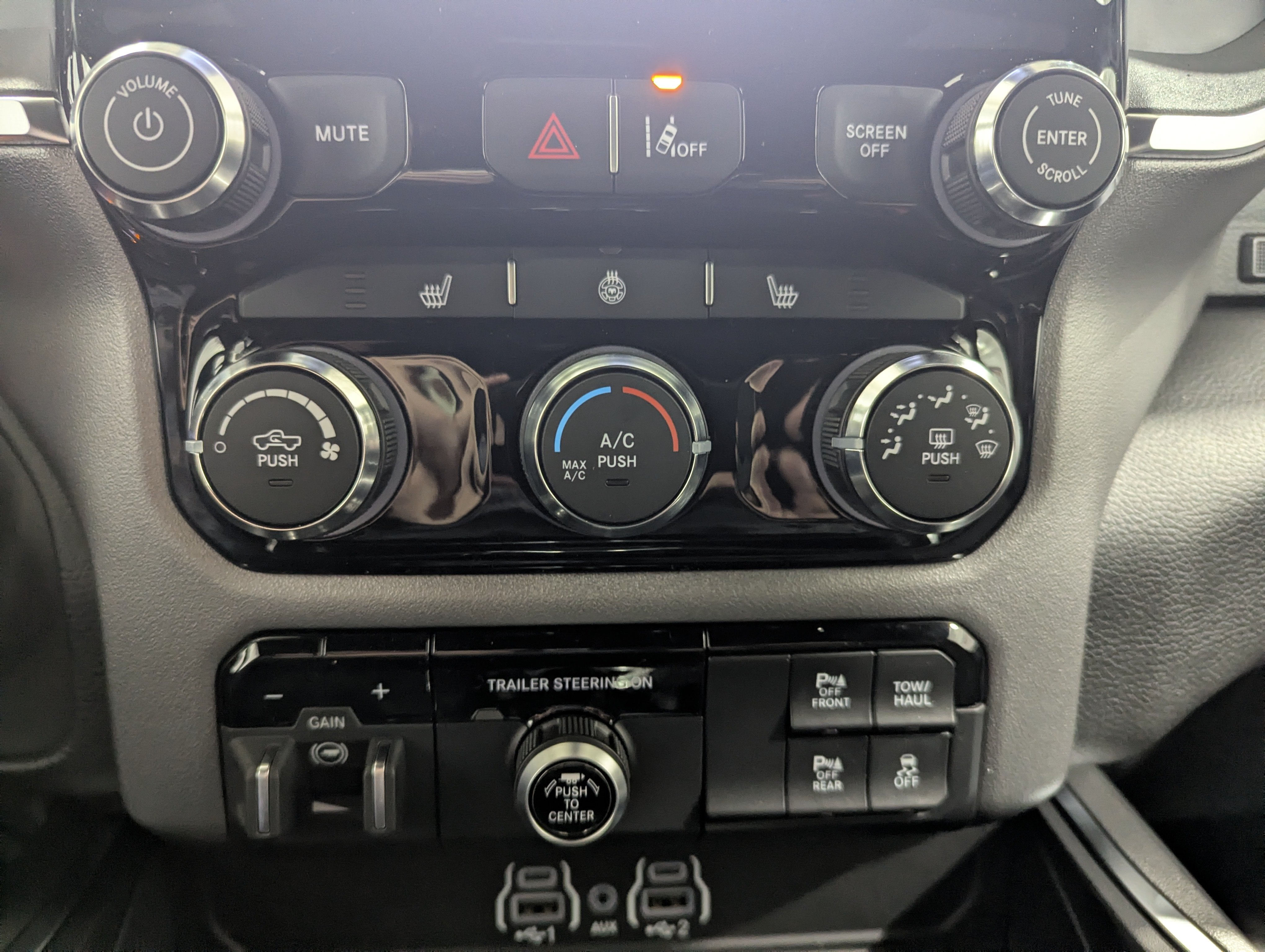 2027 RAM 1500 RAM 1500 BIG HORN CREW CAB 4X4 6'4' BOX
