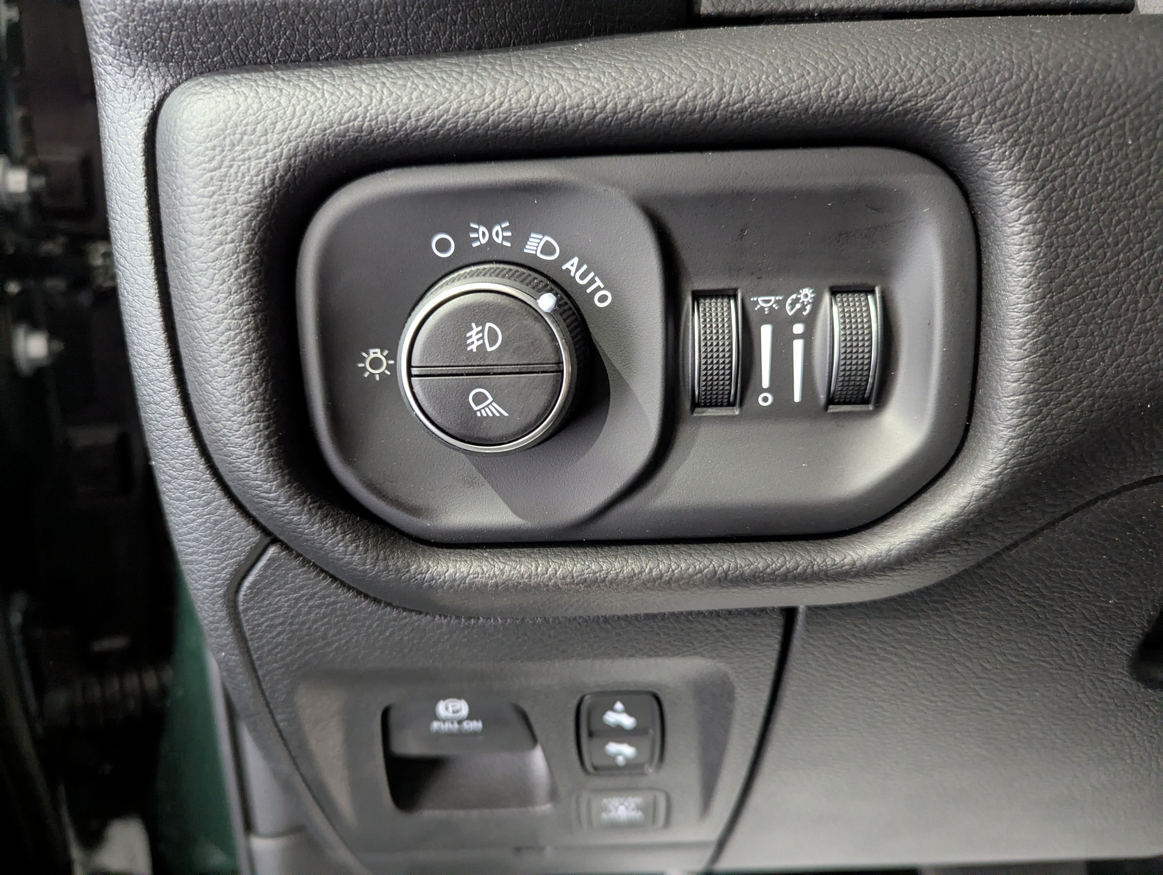 2026 RAM Ram 1500 RAM 1500 BIG HORN CREW CAB 4X4 6'4' BOX