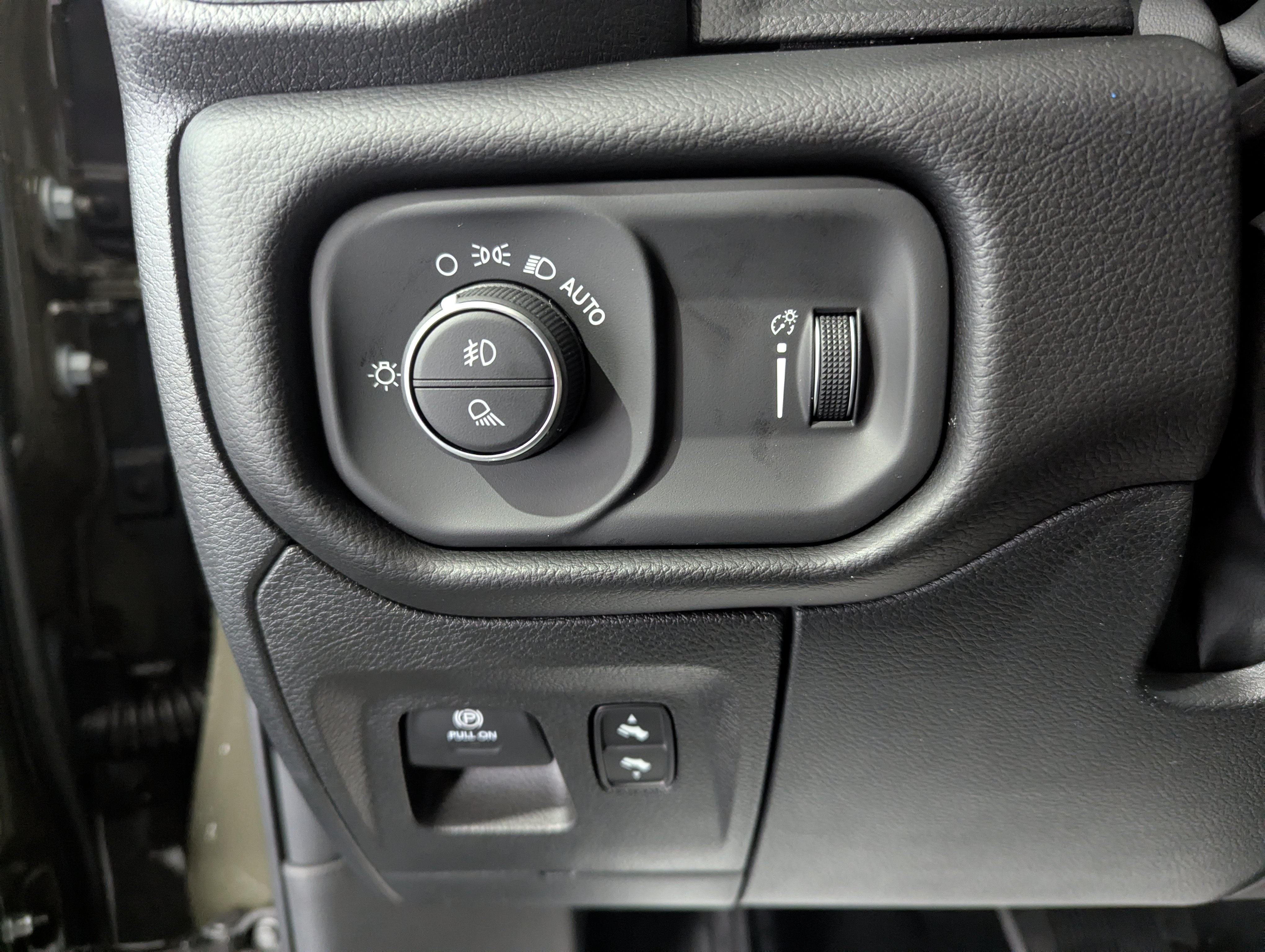 2027 RAM 1500 RAM 1500 BIG HORN CREW CAB 4X4 6'4' BOX