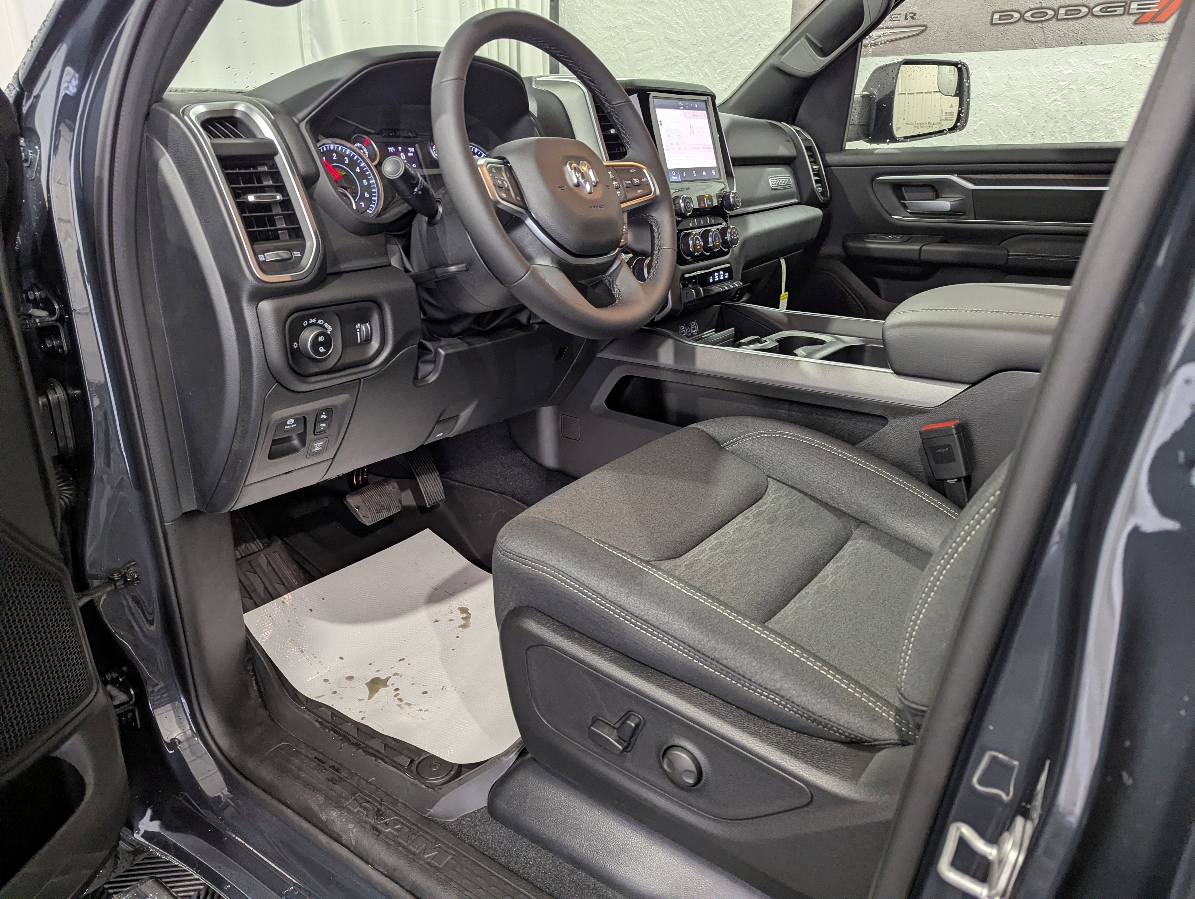 2026 RAM Ram 1500 RAM 1500 BIG HORN CREW CAB 4X4 6'4' BOX