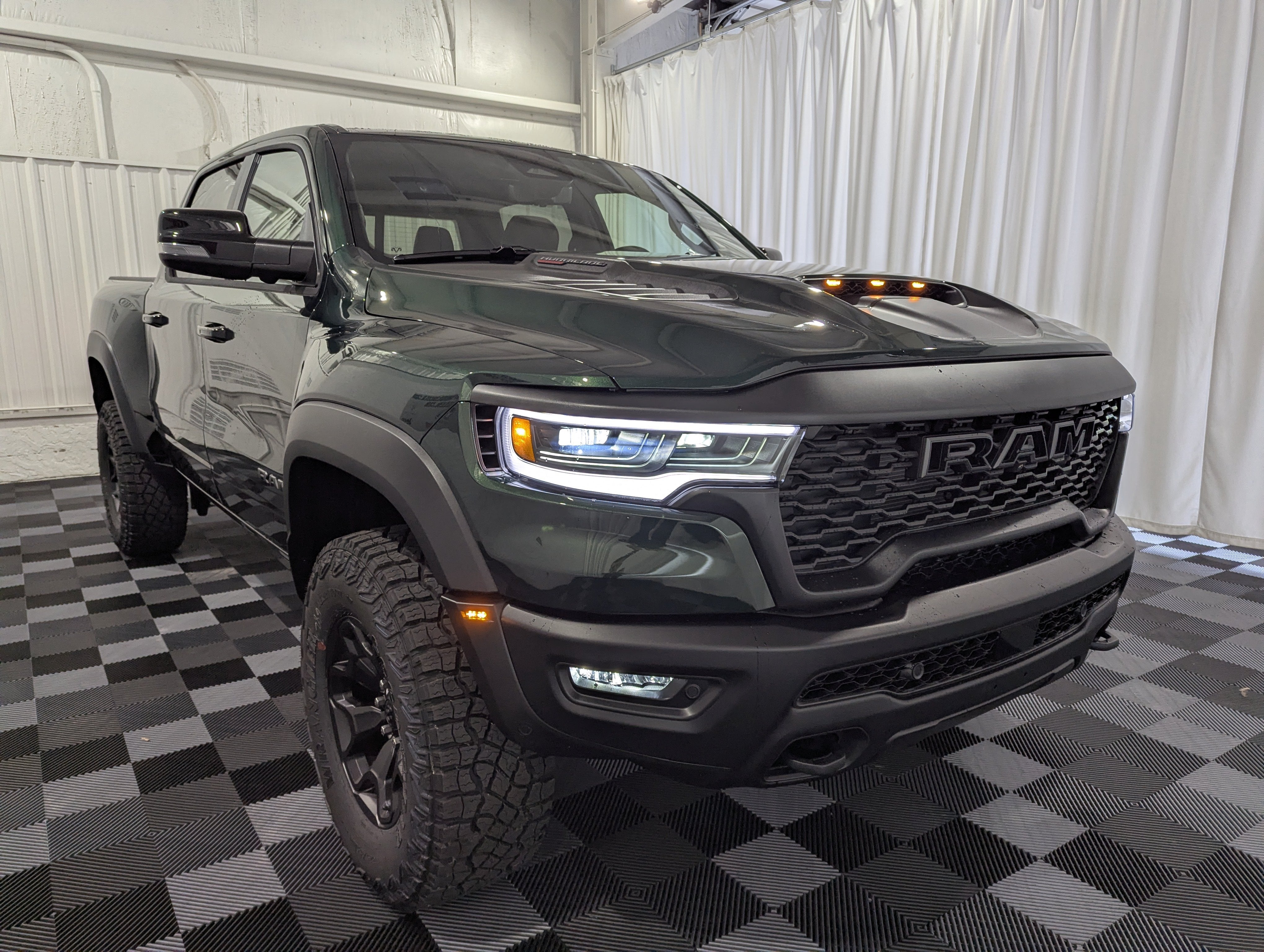 2026 RAM 1500 RAM 1500 RHO CREW CAB 4X4 5'7' BOX